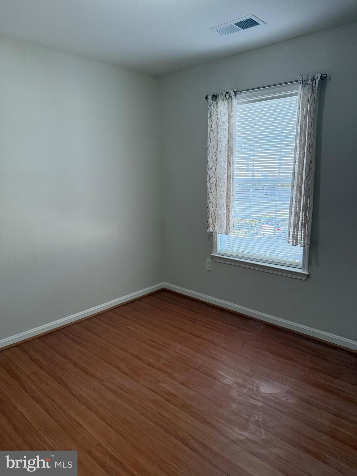 ROLLINGWOOD VILLAGE - Residential Lease