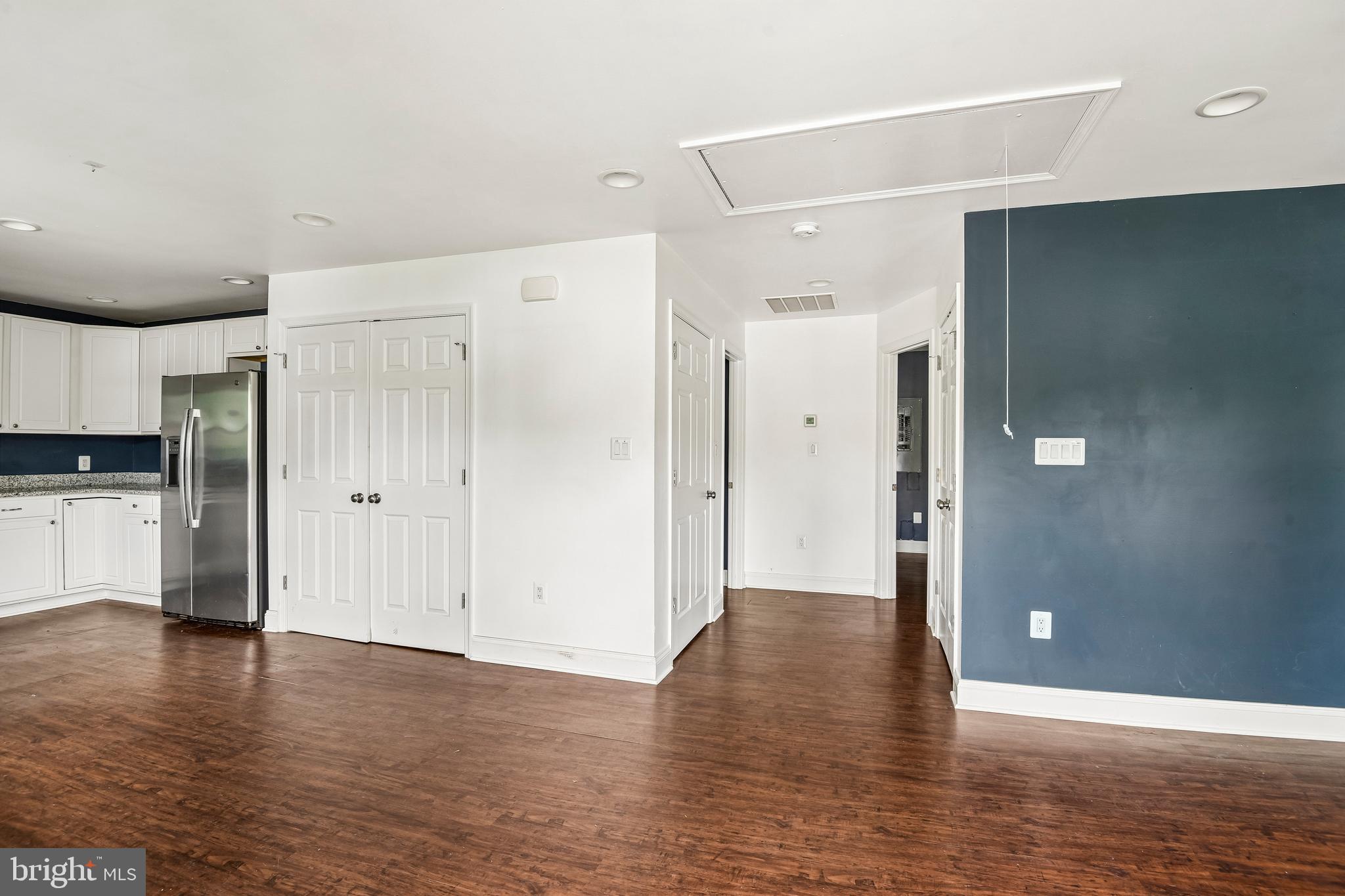 HARRIS HEIGHTS - Residential