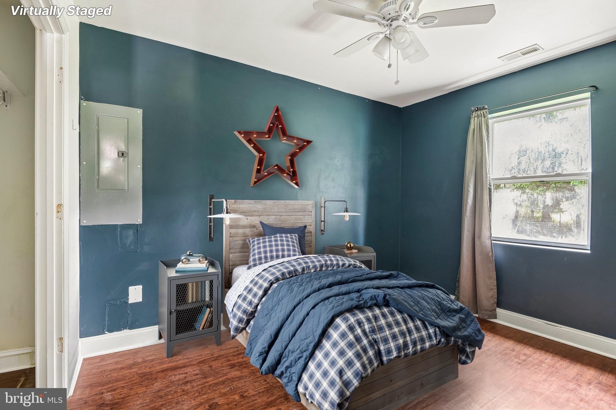 HARRIS HEIGHTS - Residential