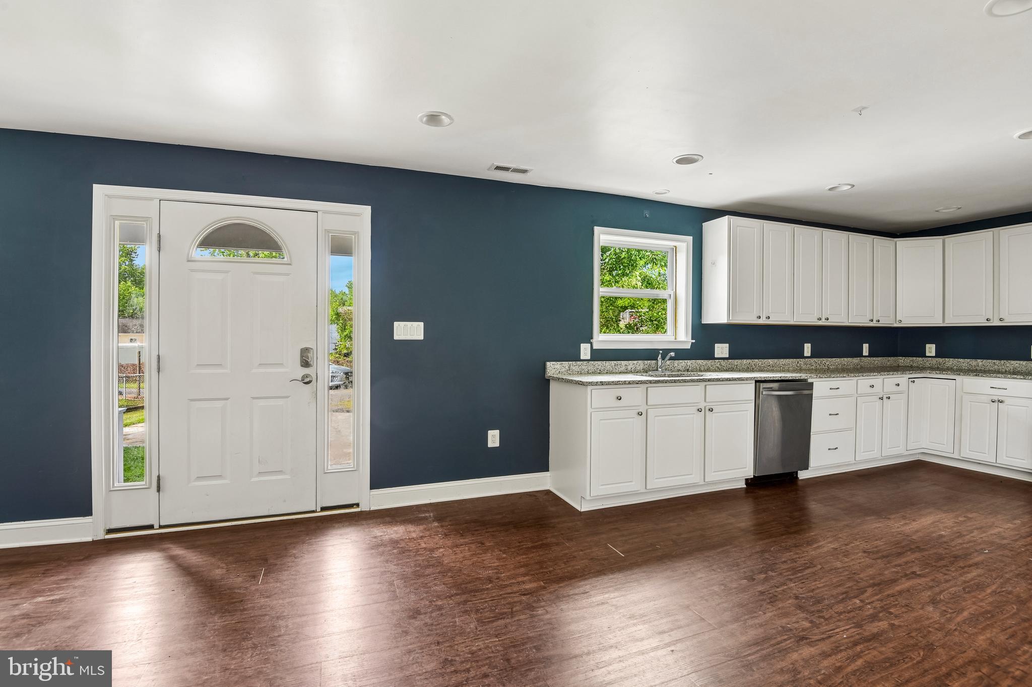 HARRIS HEIGHTS - Residential