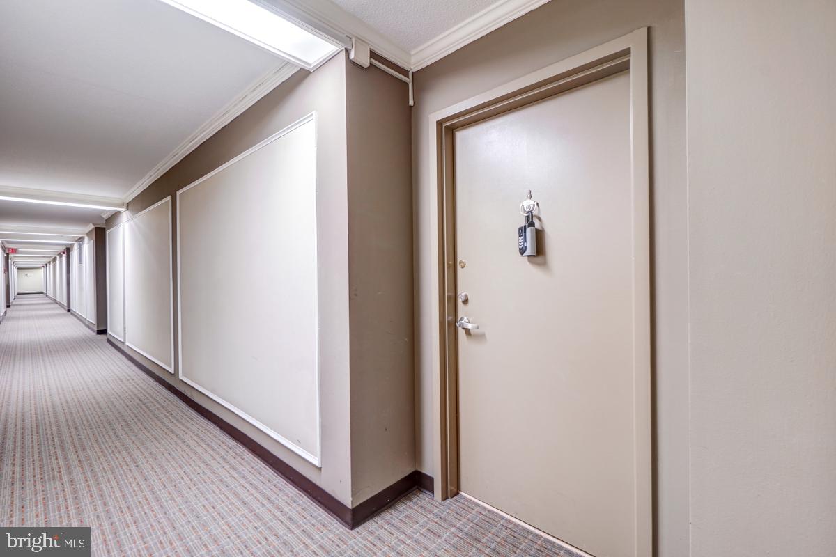 THE COLONIES - Residential Lease