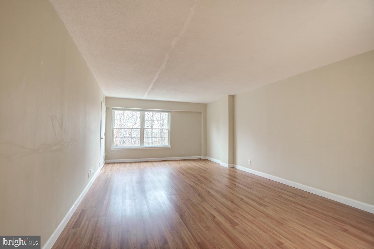 THE COLONIES - Residential Lease