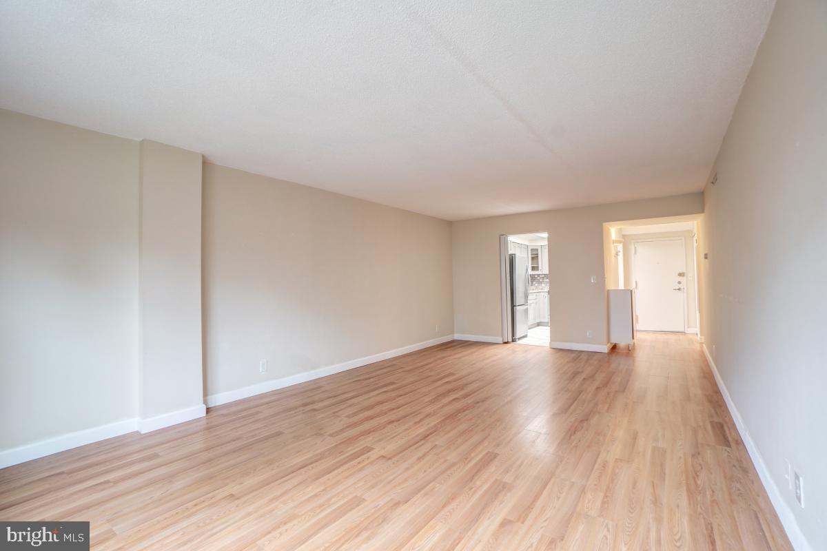 THE COLONIES - Residential Lease