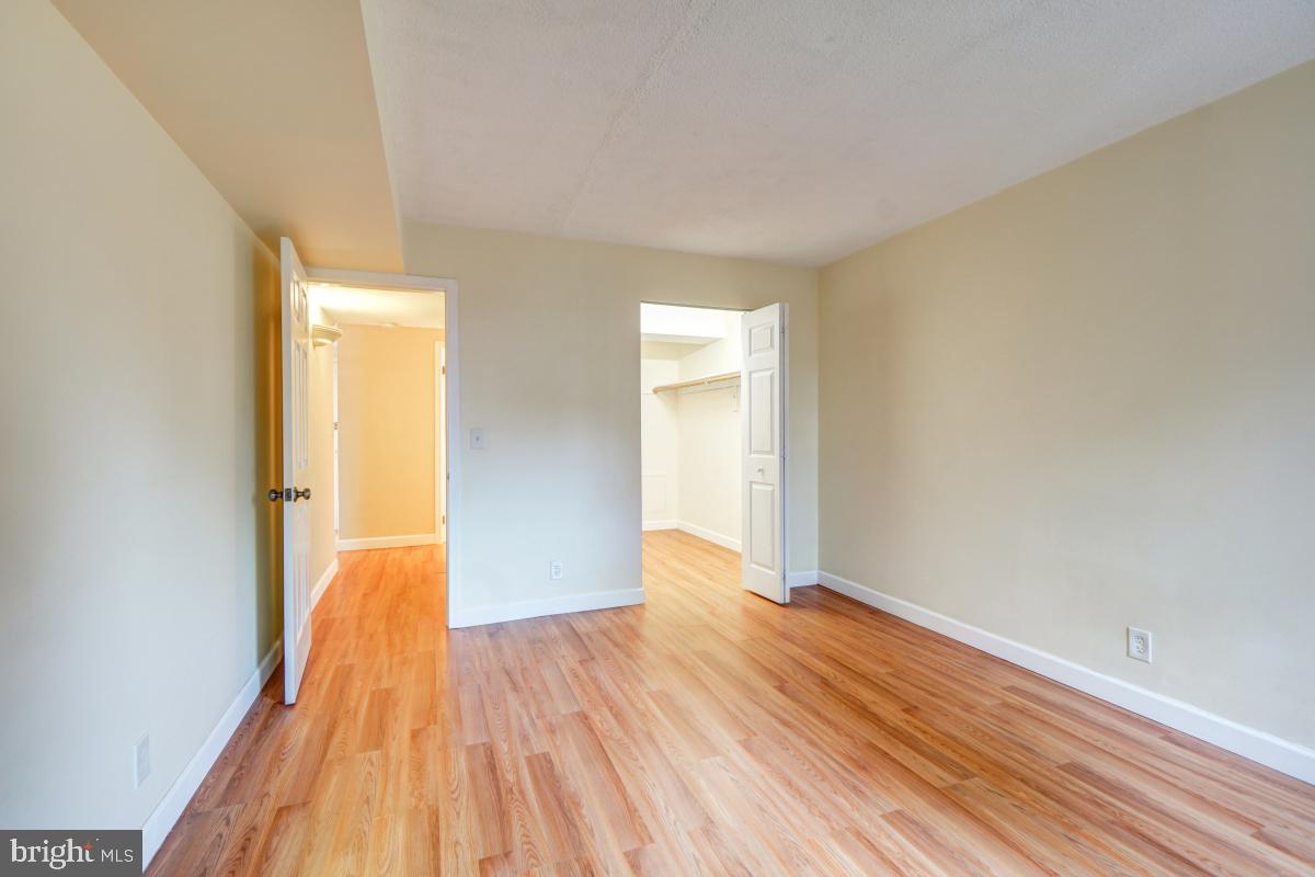 THE COLONIES - Residential Lease