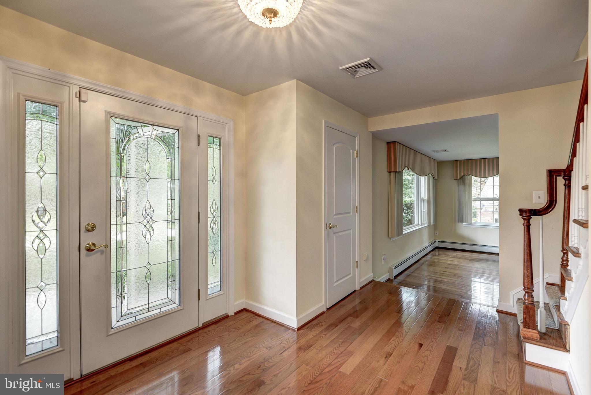 929 WOBURN COURT