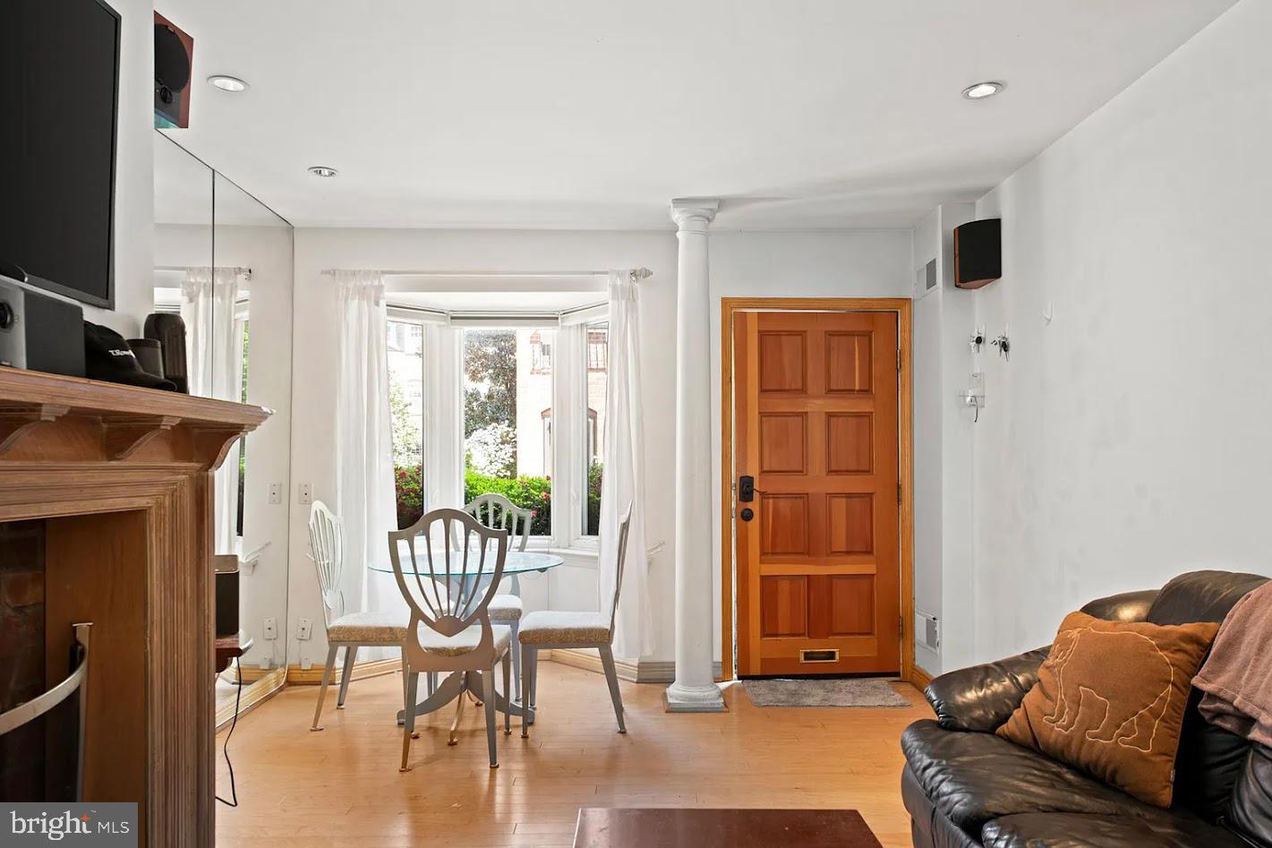 1008 PAPER MILL COURT NW 1008