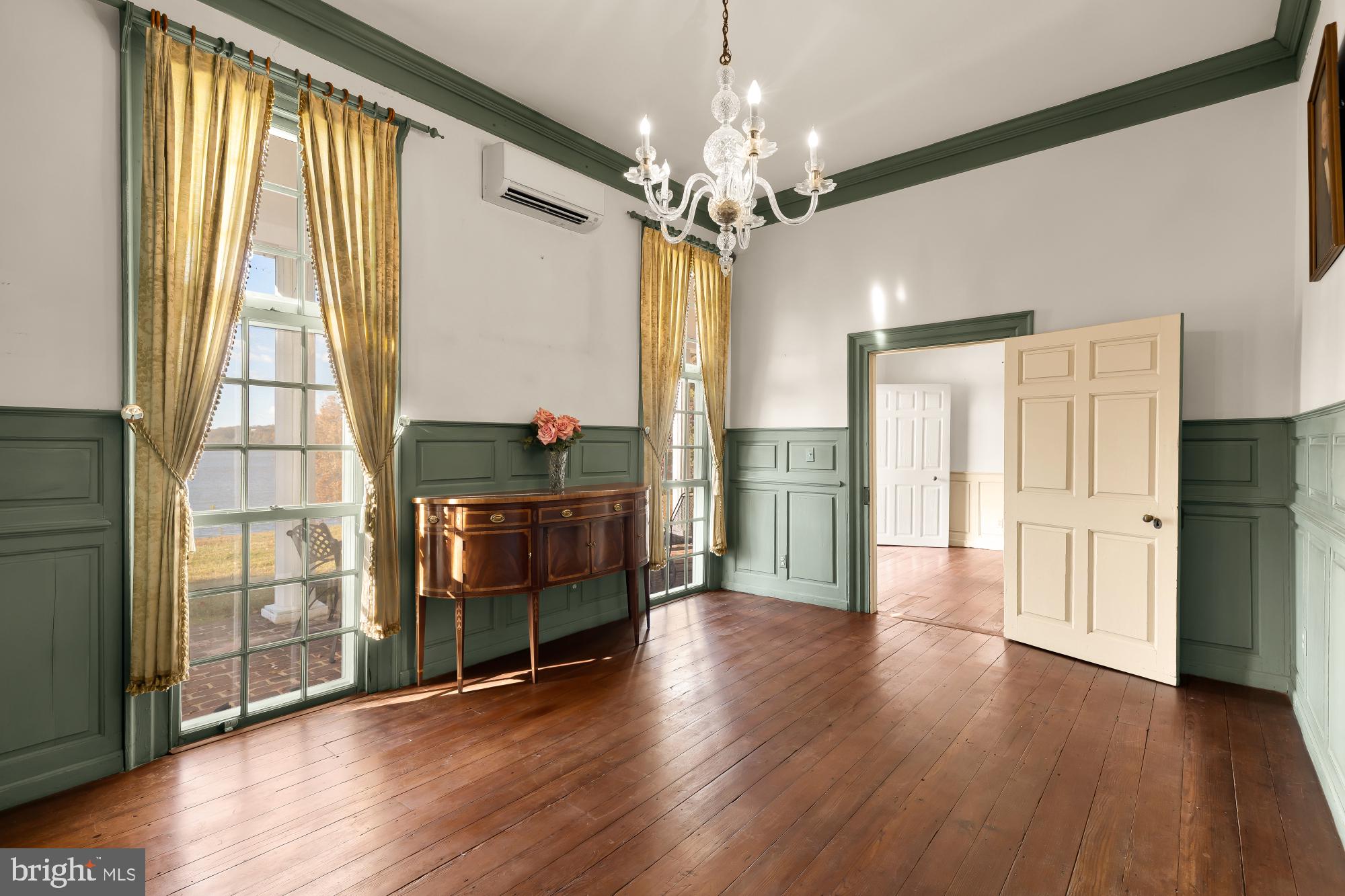 YACHT HAVEN ESTATES - Residential