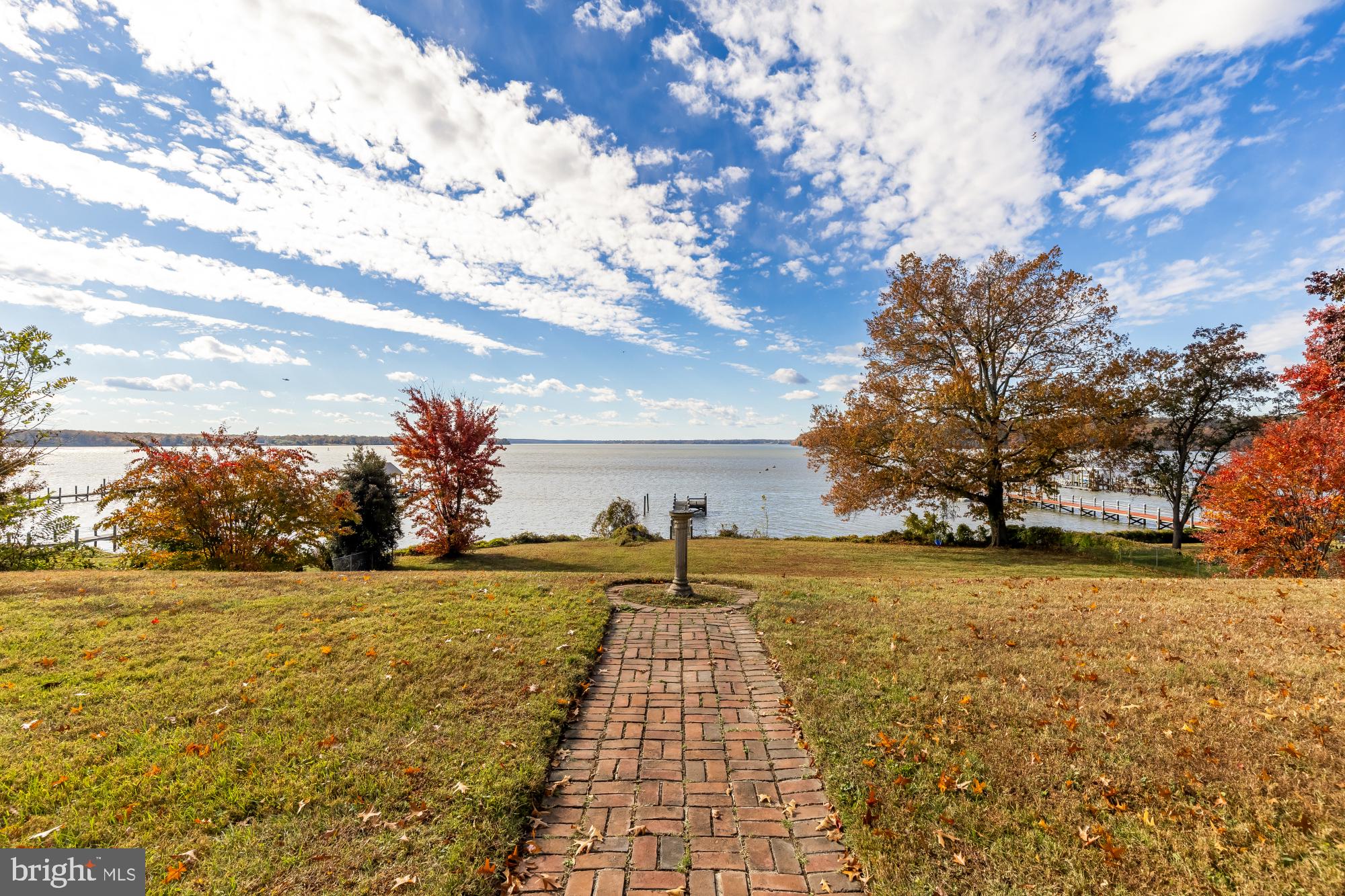 YACHT HAVEN ESTATES - Residential