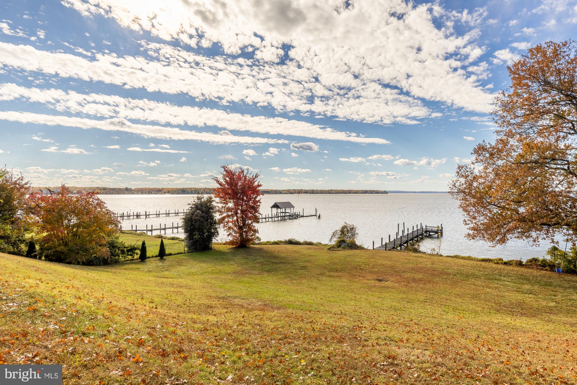 YACHT HAVEN ESTATES - Residential