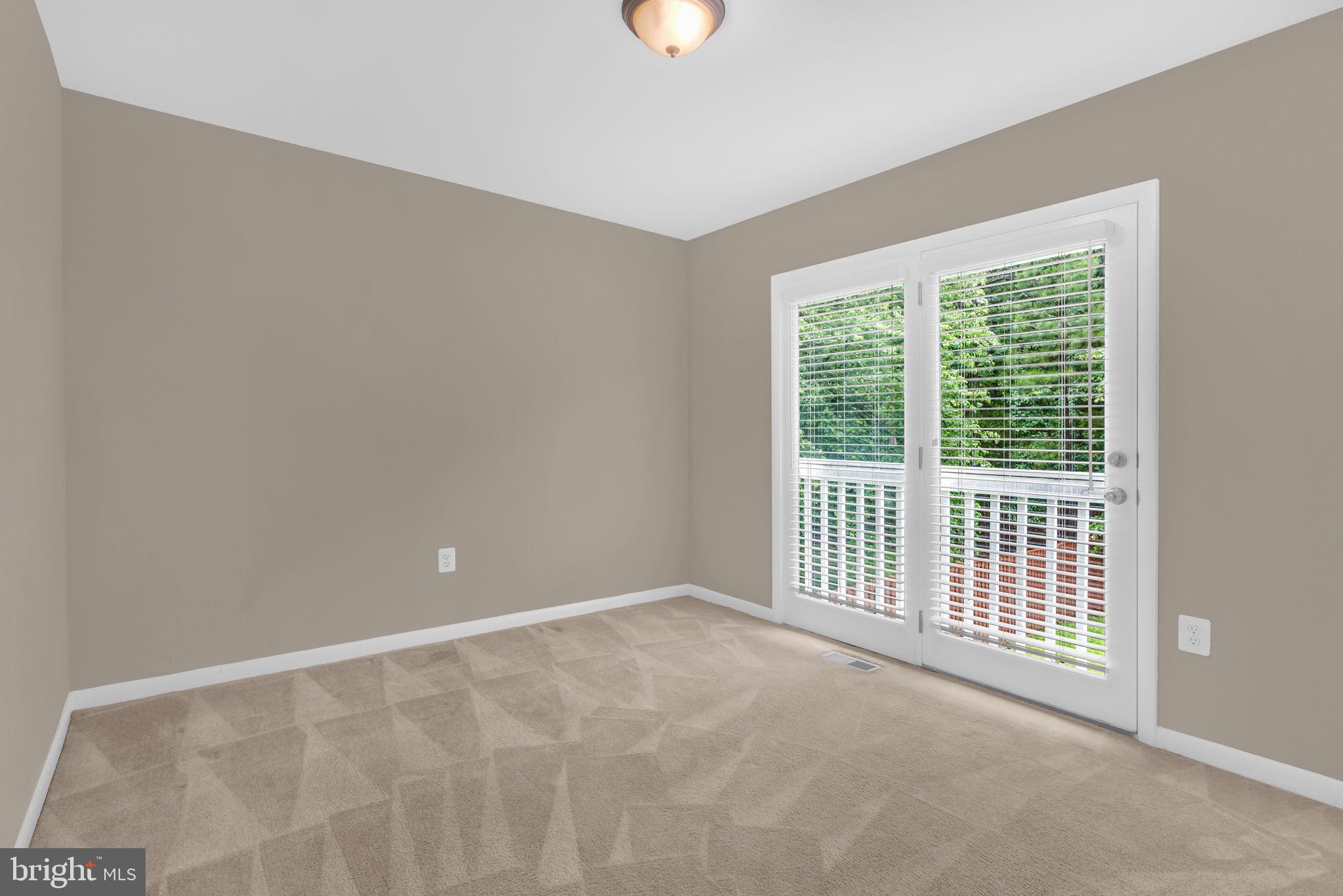 DE THOMASIS PROP - Residential