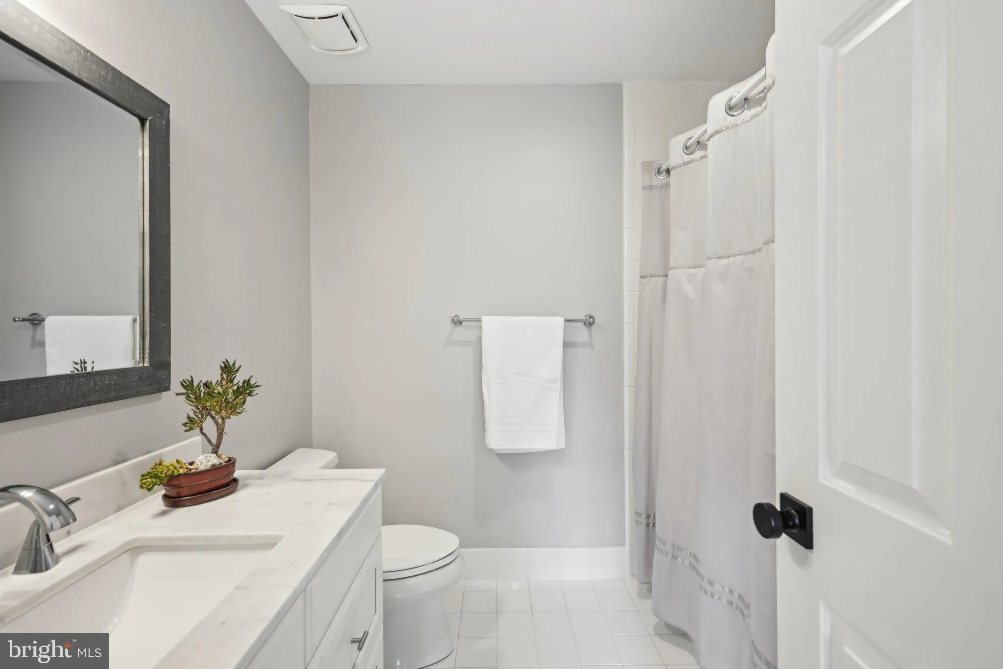 Villanova, Pennsylvania 19085, United States, 6 Bedrooms Bedrooms, ,8 BathroomsBathrooms,Residential,Contingent,89399