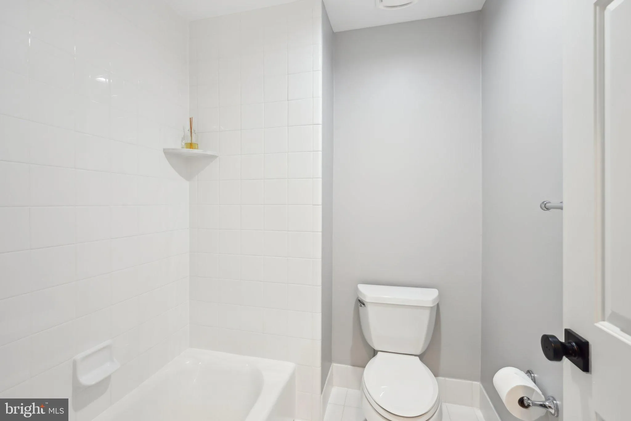 Villanova, Pennsylvania 19085, United States, 6 Bedrooms Bedrooms, ,8 BathroomsBathrooms,Residential,Contingent,89399