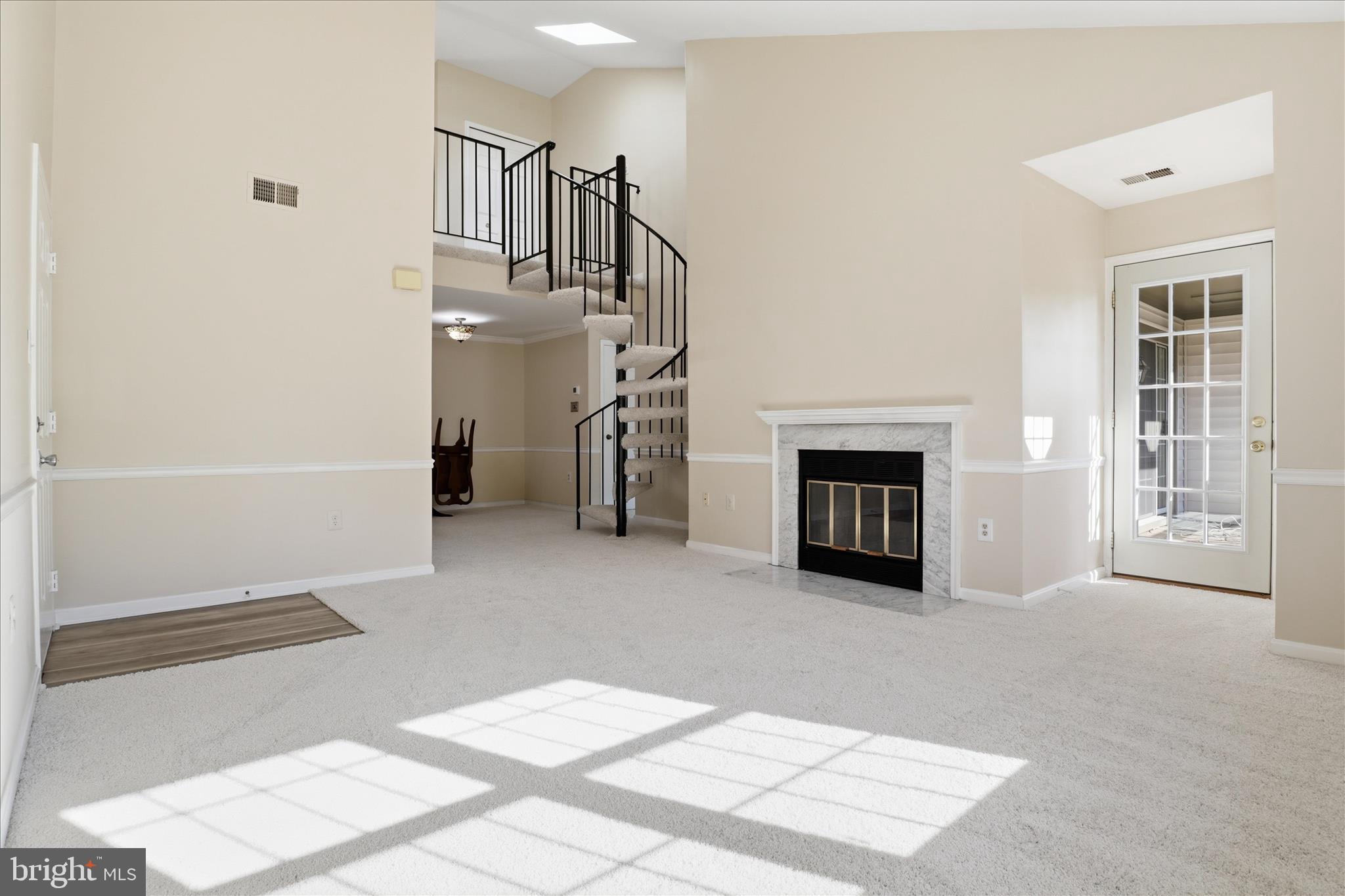 HAMPTON HOUSE - Residential