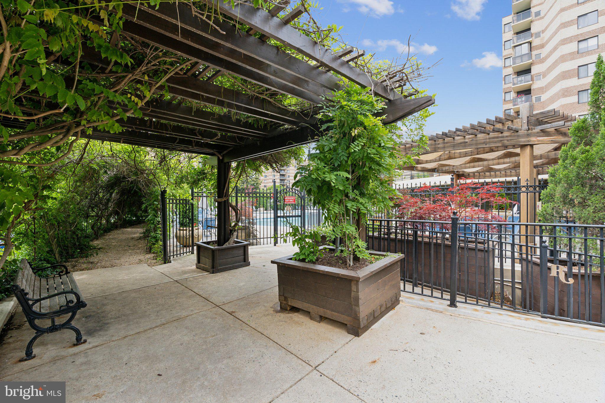 ROTONDA - Residential