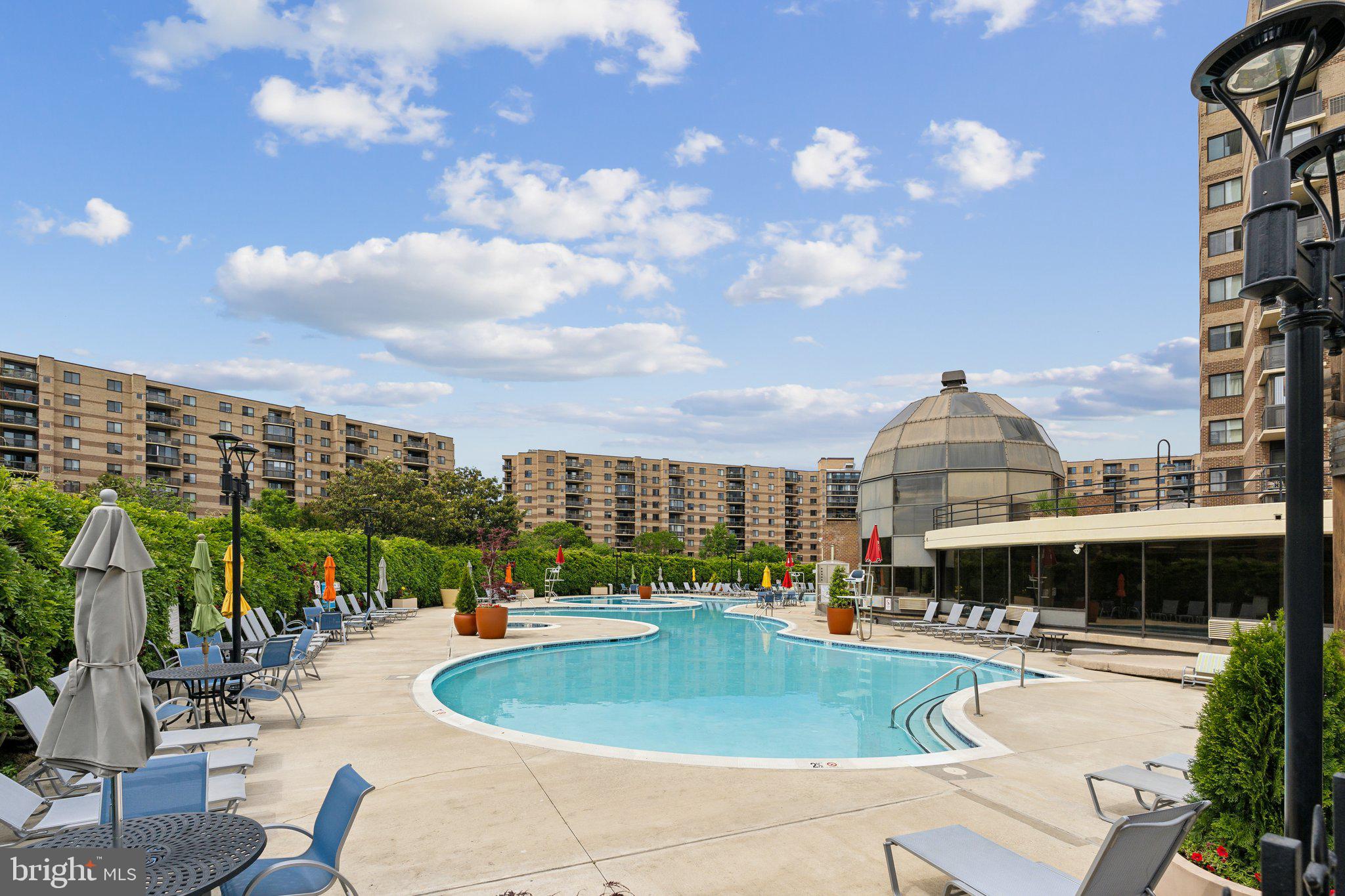 ROTONDA - Residential