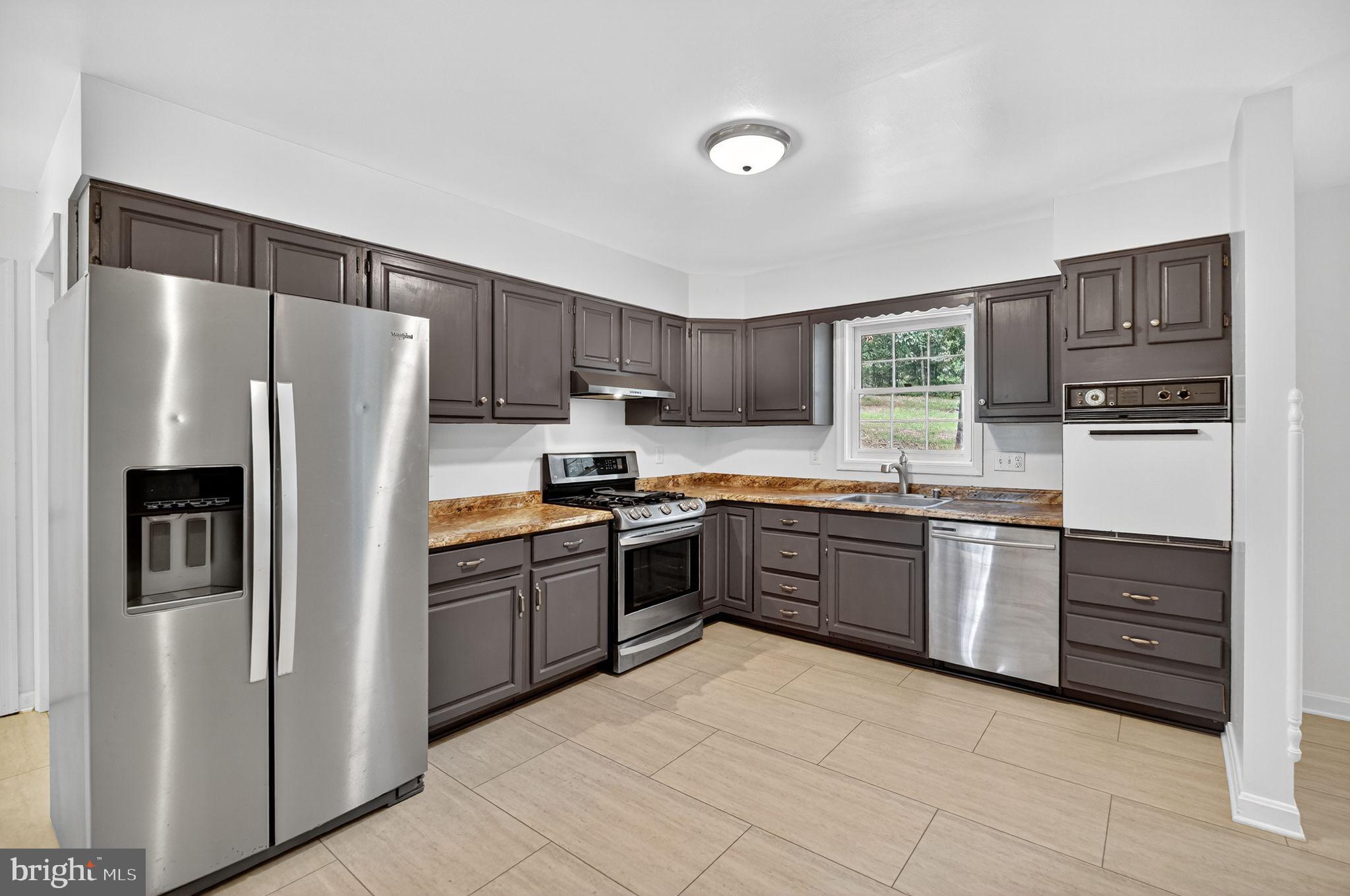 FAIRVIEW FARM SUBD - Residential