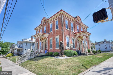 Condo For Rent - 2 E Penn Avenue #C<br/> Berks County, ROBESONIA, PA 19551