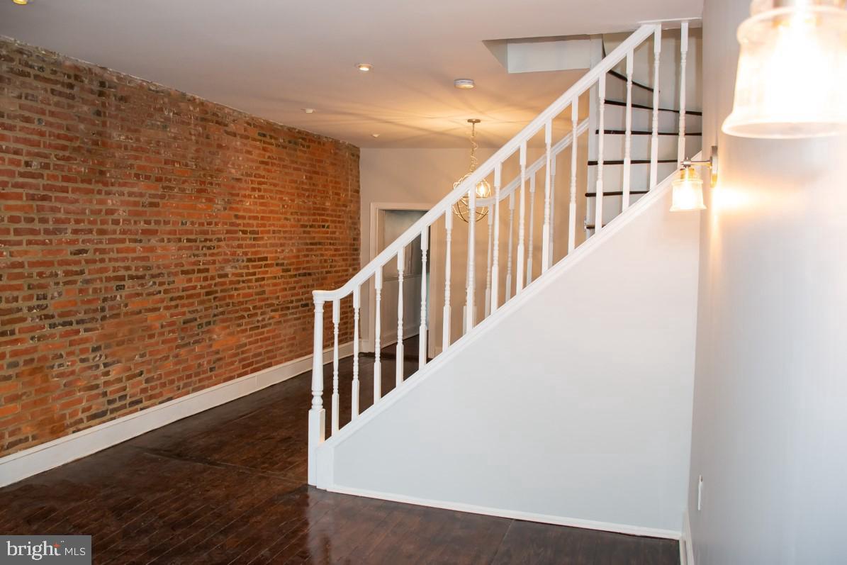 FEDERAL HILL HISTORIC DISTRICT - Residential Lease