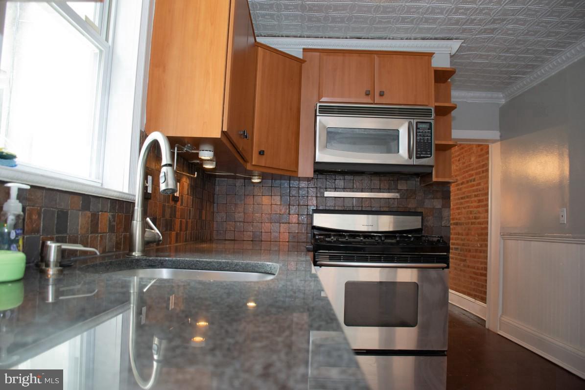 FEDERAL HILL HISTORIC DISTRICT - Residential Lease