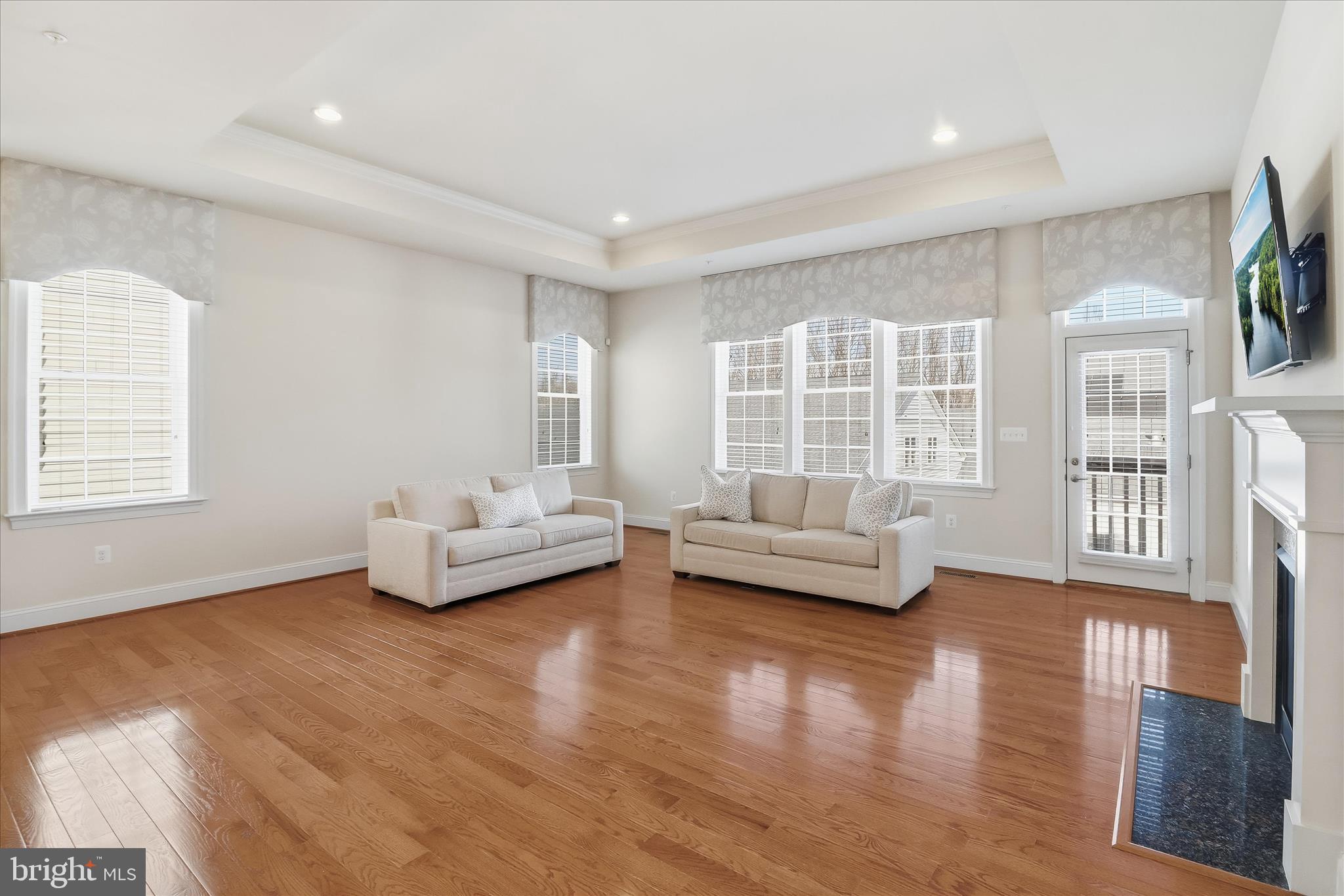 WAVERLY WOODS WEST - Residential