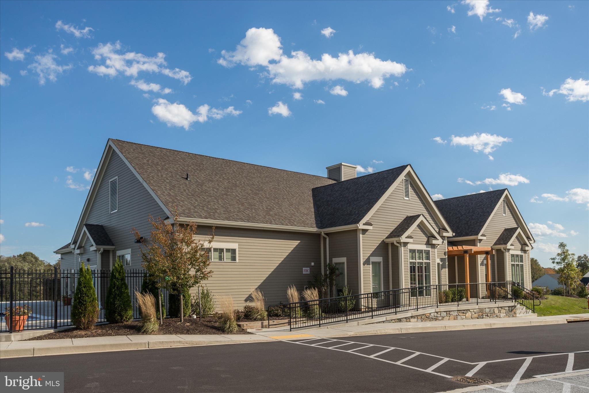 WAVERLY WOODS WEST - Residential