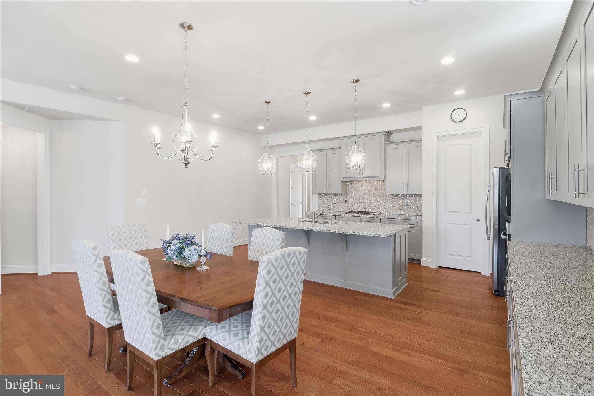 WAVERLY WOODS WEST - Residential