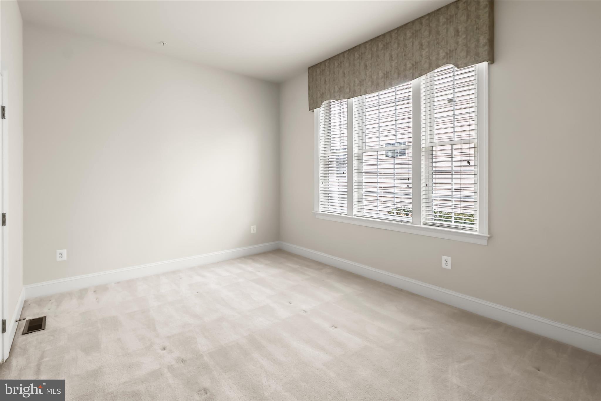 WAVERLY WOODS WEST - Residential