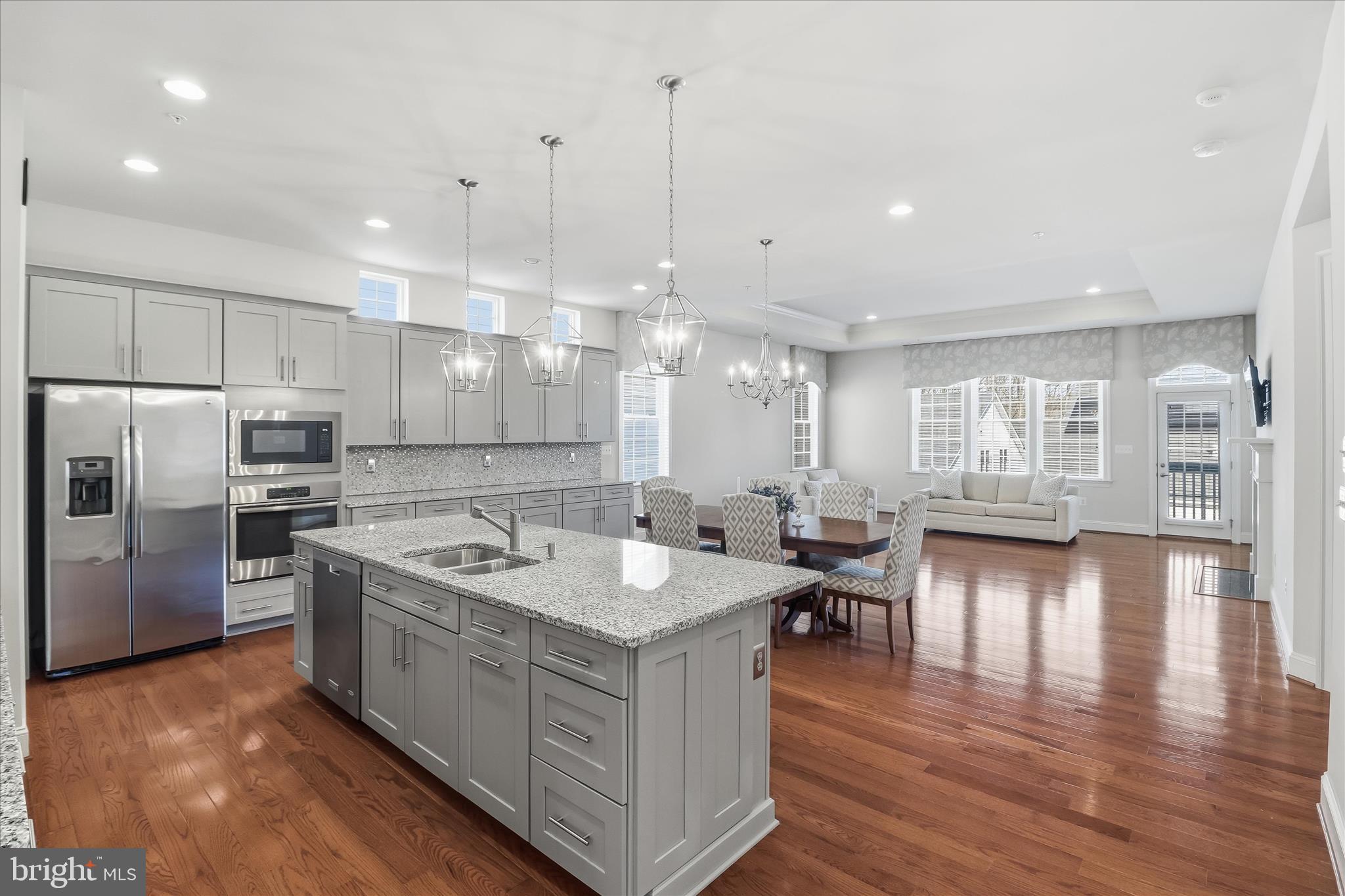 WAVERLY WOODS WEST - Residential