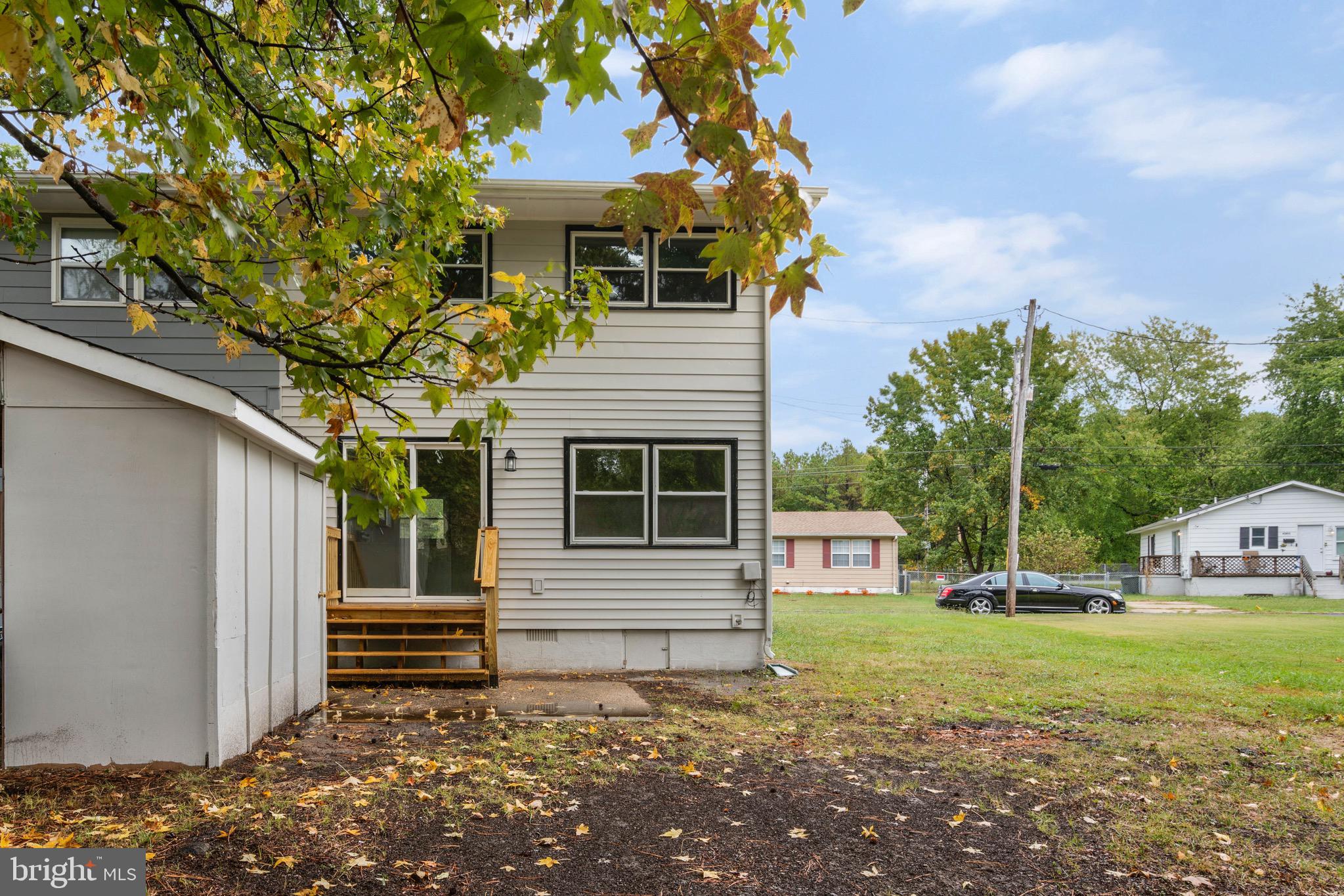 SOUTH HAMPTON - Residential