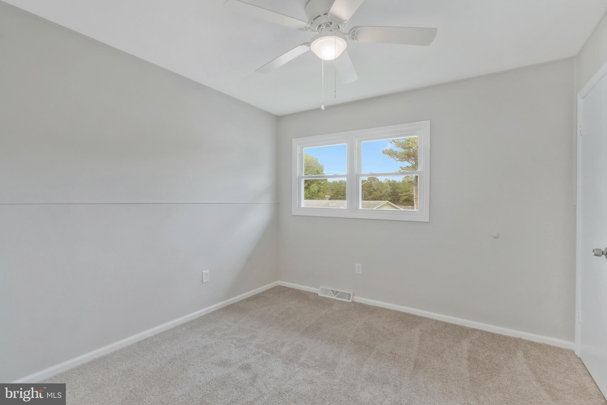 SOUTH HAMPTON - Residential