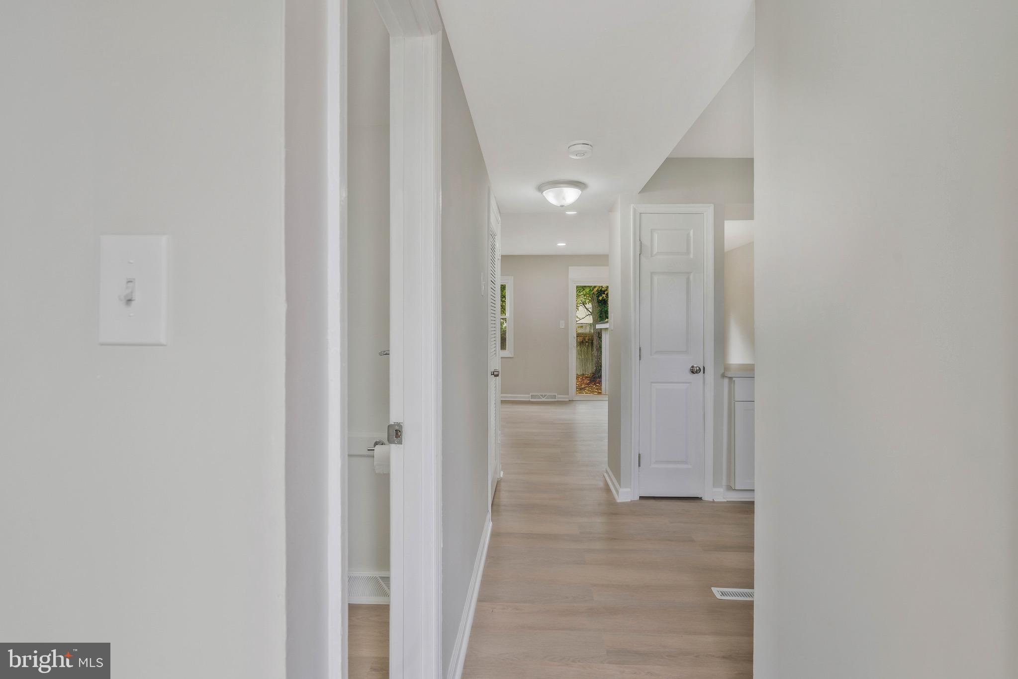 SOUTH HAMPTON - Residential