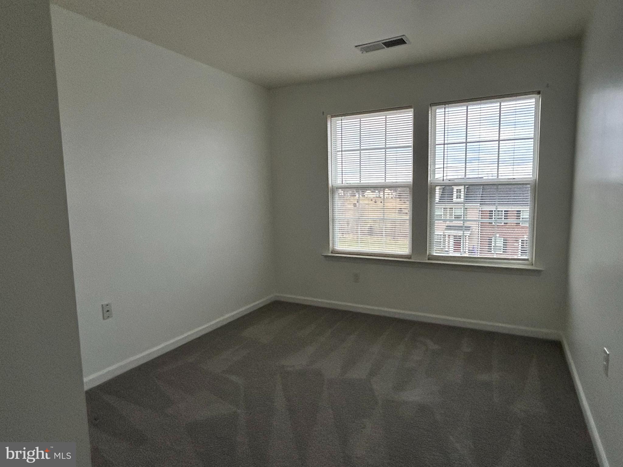 FAIRWAYS EAST - Residential Lease