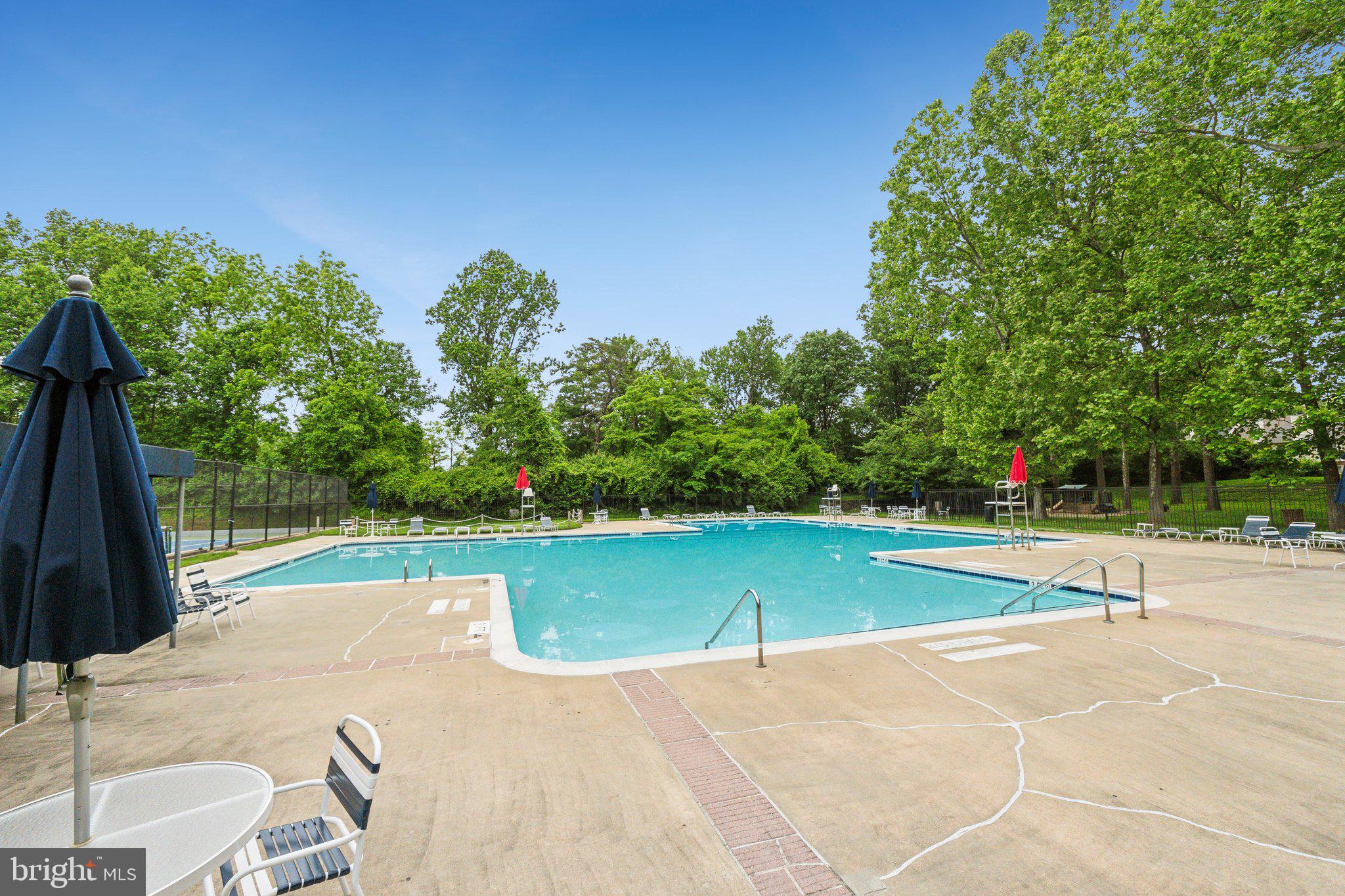 WHITLEY PARK CONDOMINIUM - Residential