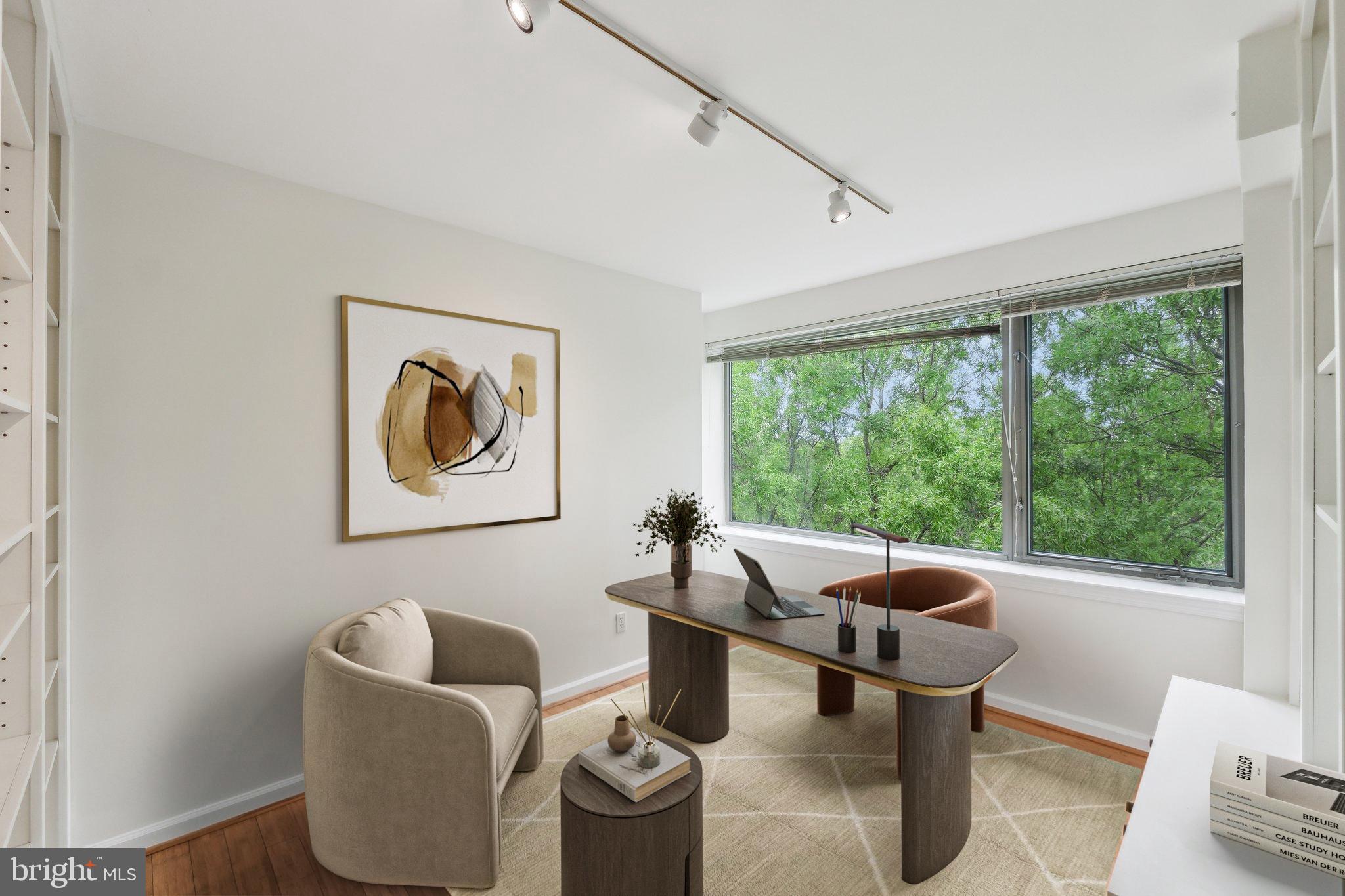 WHITLEY PARK CONDOMINIUM - Residential