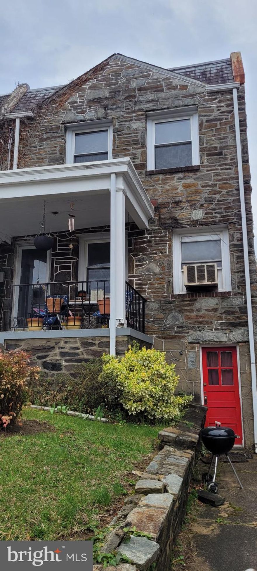 Estate Sale !!Large 3-bed/1.5 bath end unit row with front and back entrances in the lower level that can be renovated into a separate unit. Located in a prime area in Upper NW DC, it is very close to the metro/bus line, shopping/restaurants, parks, and recreation, and it is within walking distance to the 16th Street Corridor and the Carter Barron Amphitheater..The house is being sold "as-is" and needs work, but it is of great value with renovated comps up to $700,000-$2,000,000. THE BACK STAIRCASE IS UNSAFE. PLEASE WATCH YOUR STEP.  District Title has already vetted the seller's probate file in advance. All offers, if any, will be presented at the close of business on Monday, May 5, 2025. Schedule online. Thank you for showing.