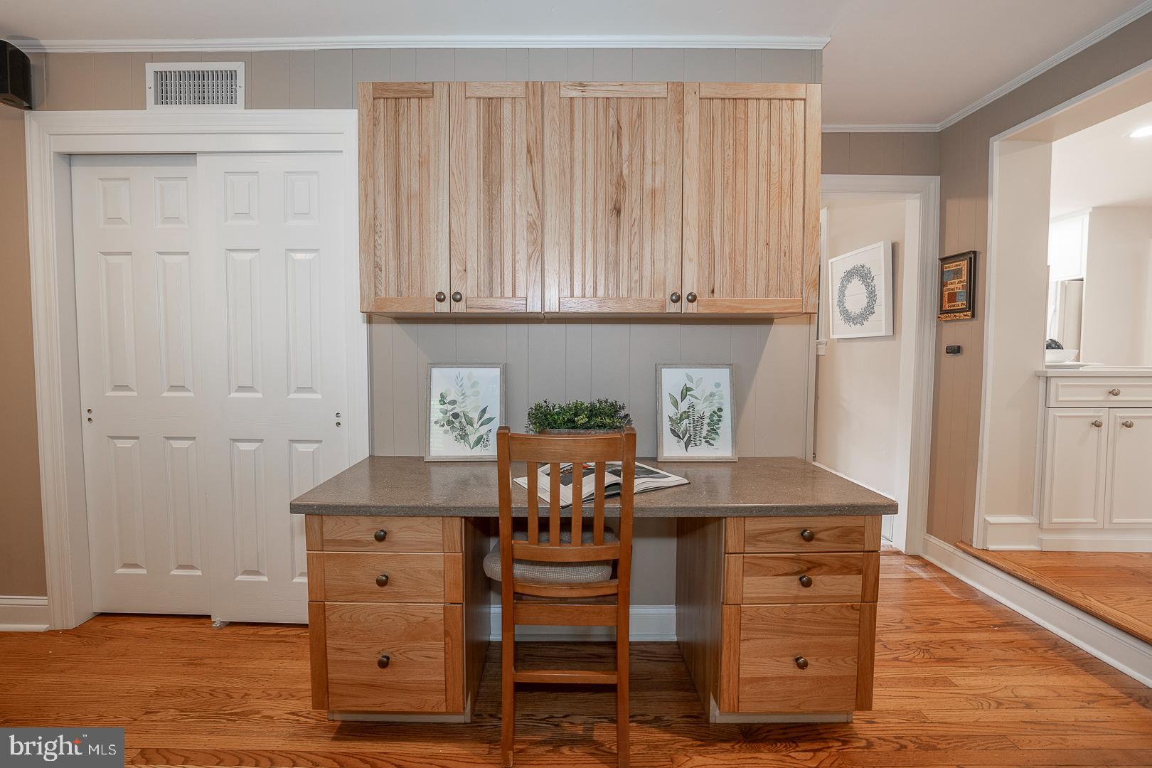 SOUTH WAYNE - Residential