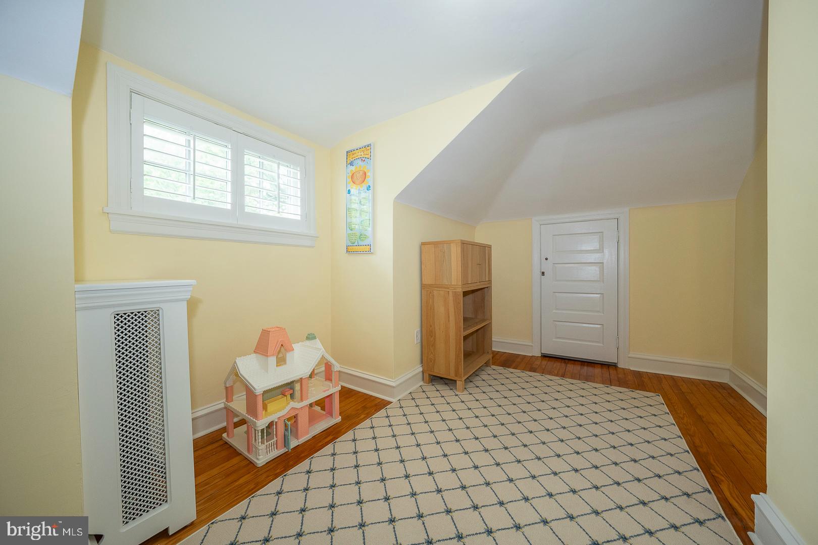 SOUTH WAYNE - Residential