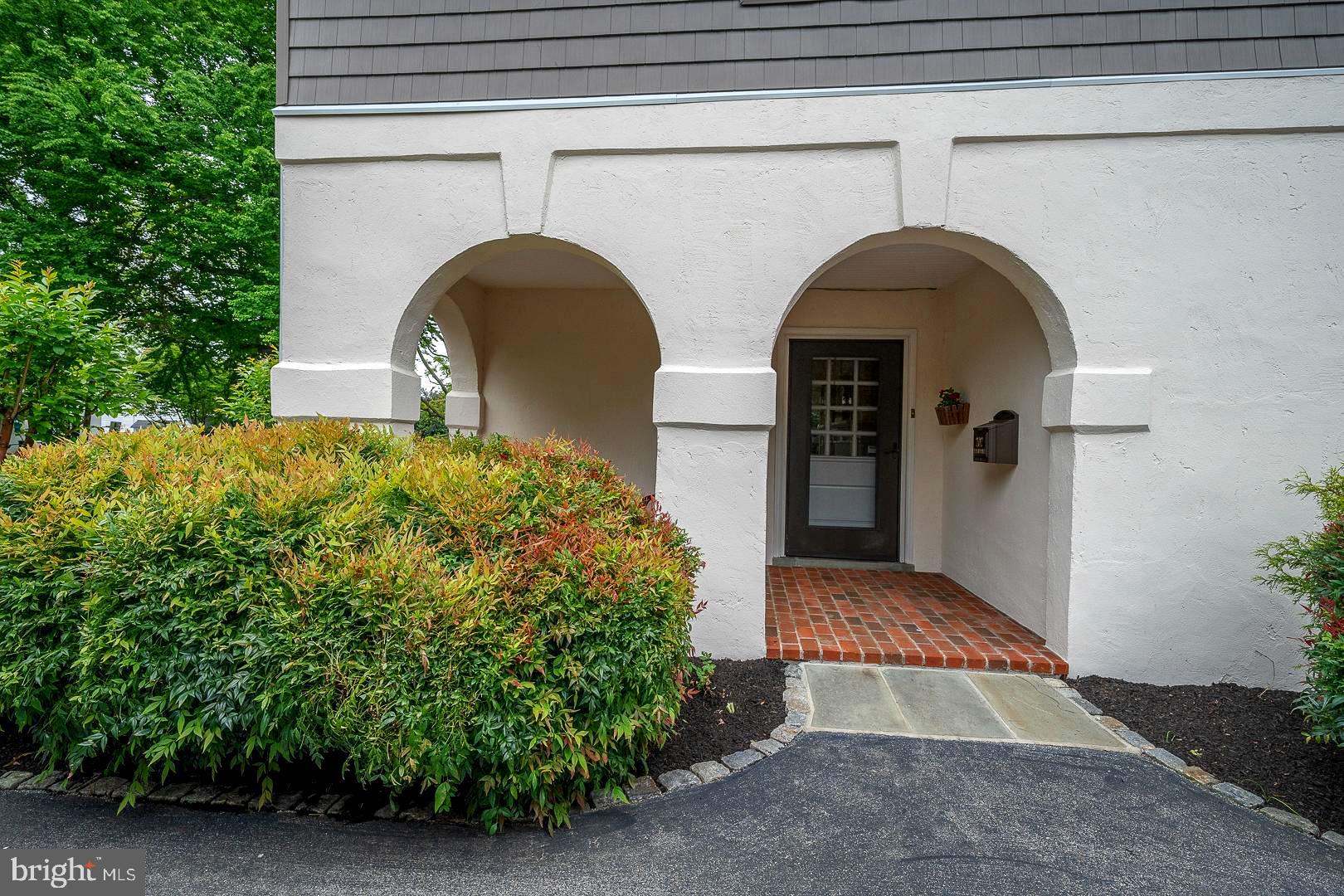 SOUTH WAYNE - Residential