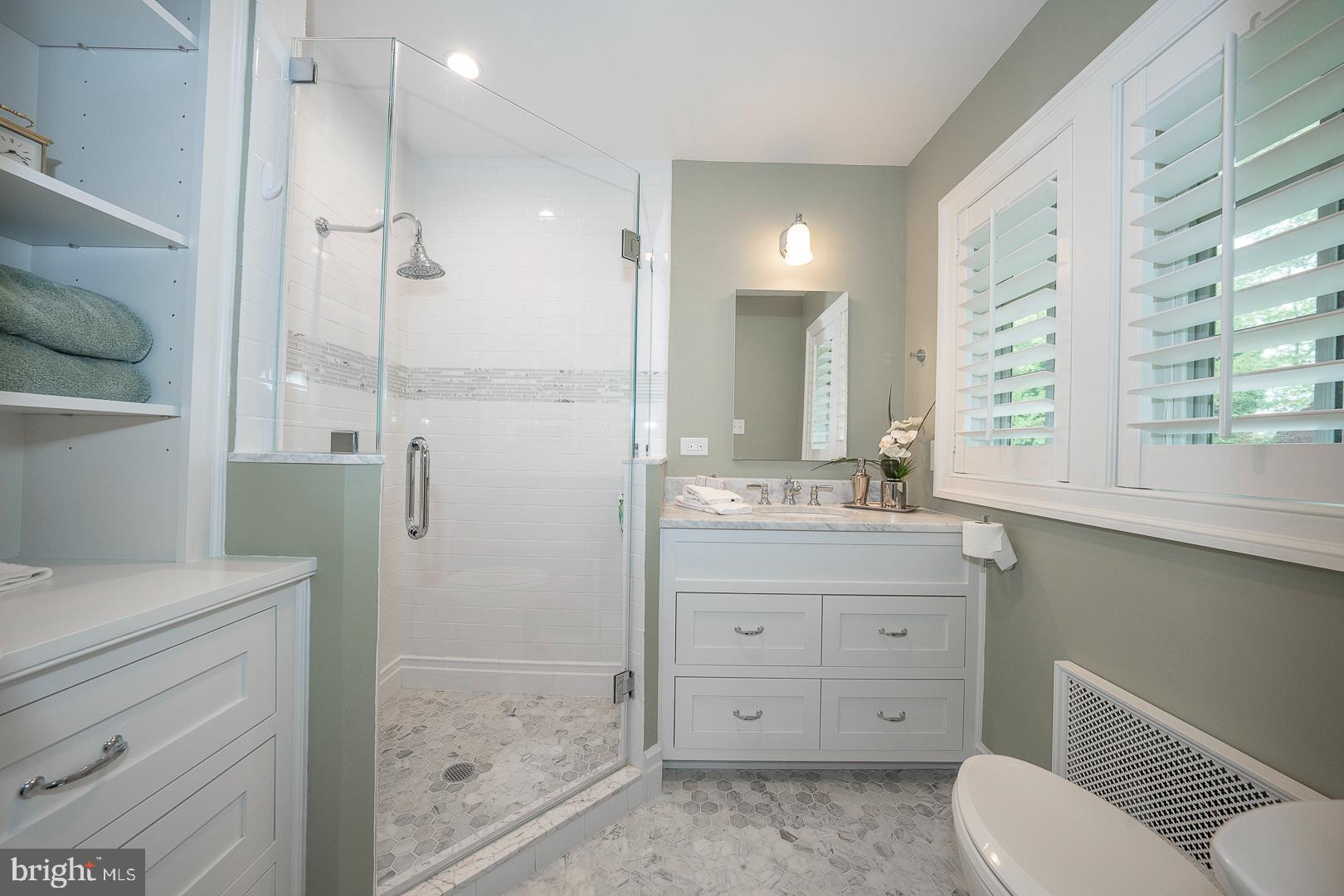 SOUTH WAYNE - Residential