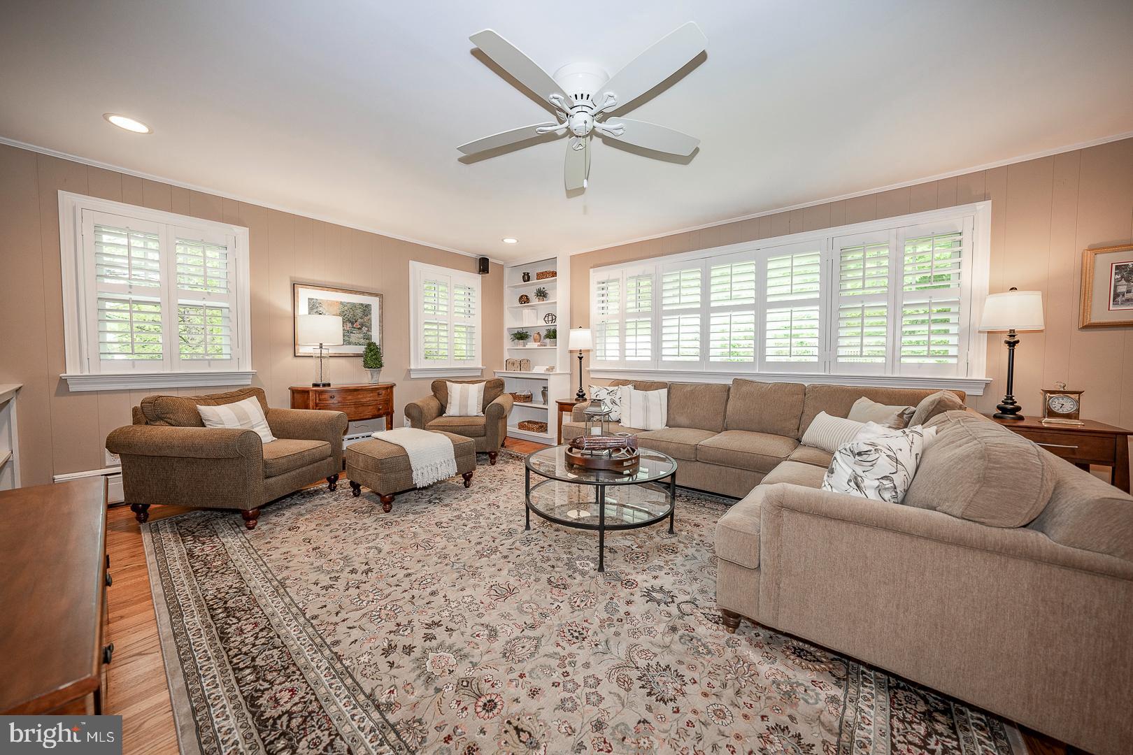 SOUTH WAYNE - Residential