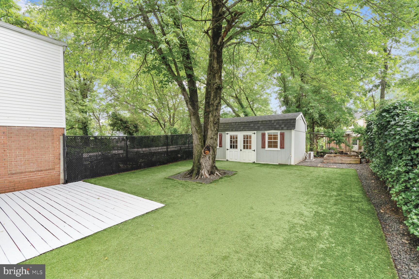 HUNTINGTON - Residential