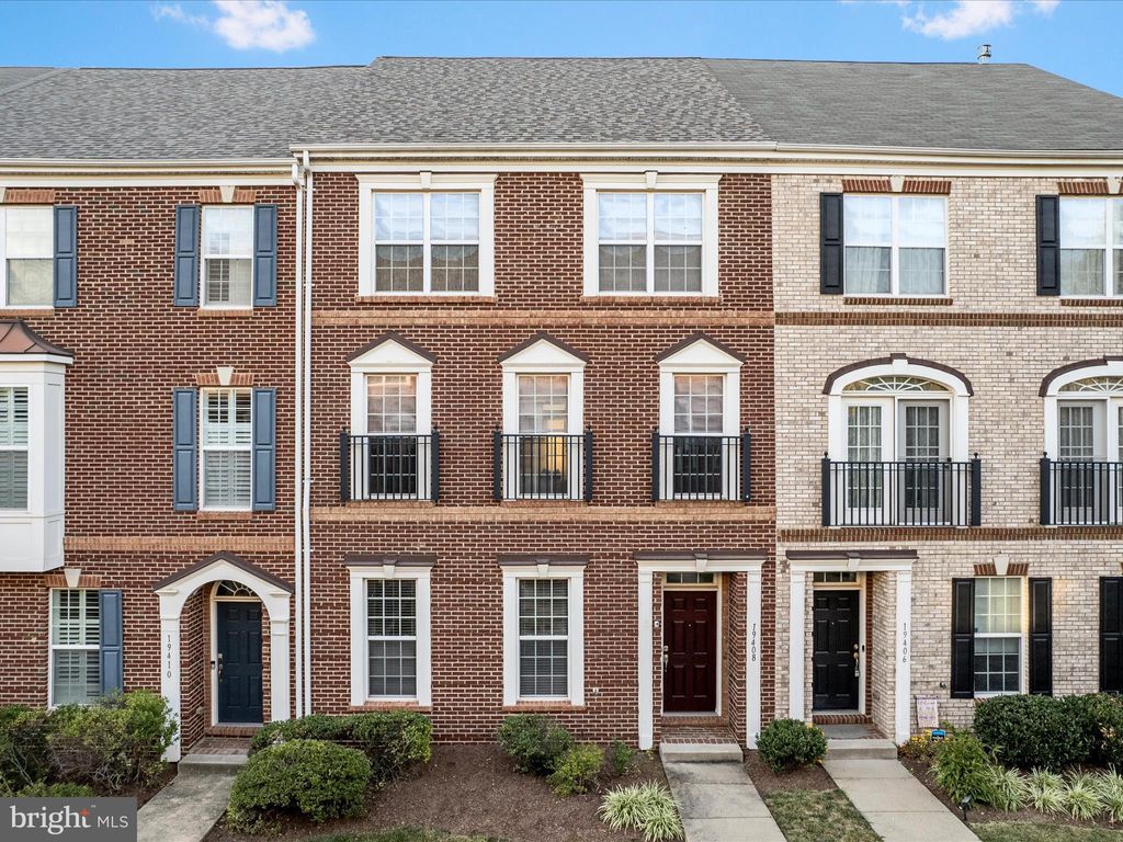 Photo of 19408 Susquehanna Square, LEESBURG, VA 20176 (MLS # VALO2108372)