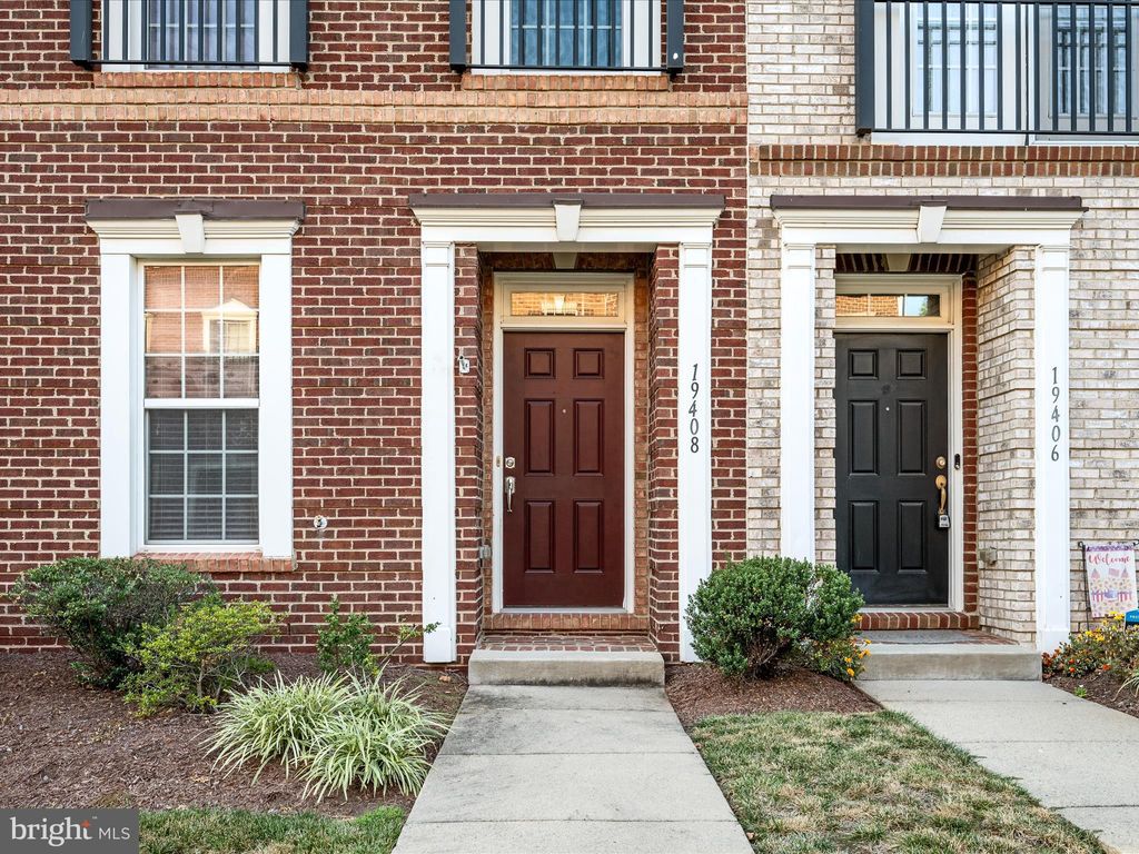 Photo of 19408 Susquehanna Square, LEESBURG, VA 20176 (MLS # VALO2108372)