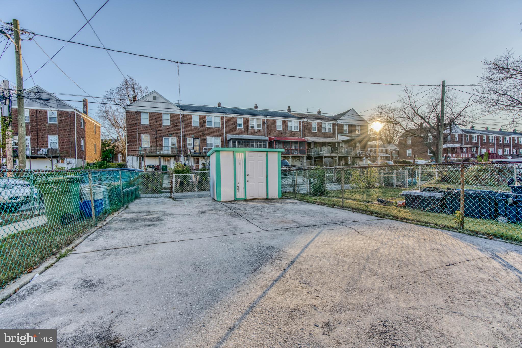 NORTHWOOD - Residential