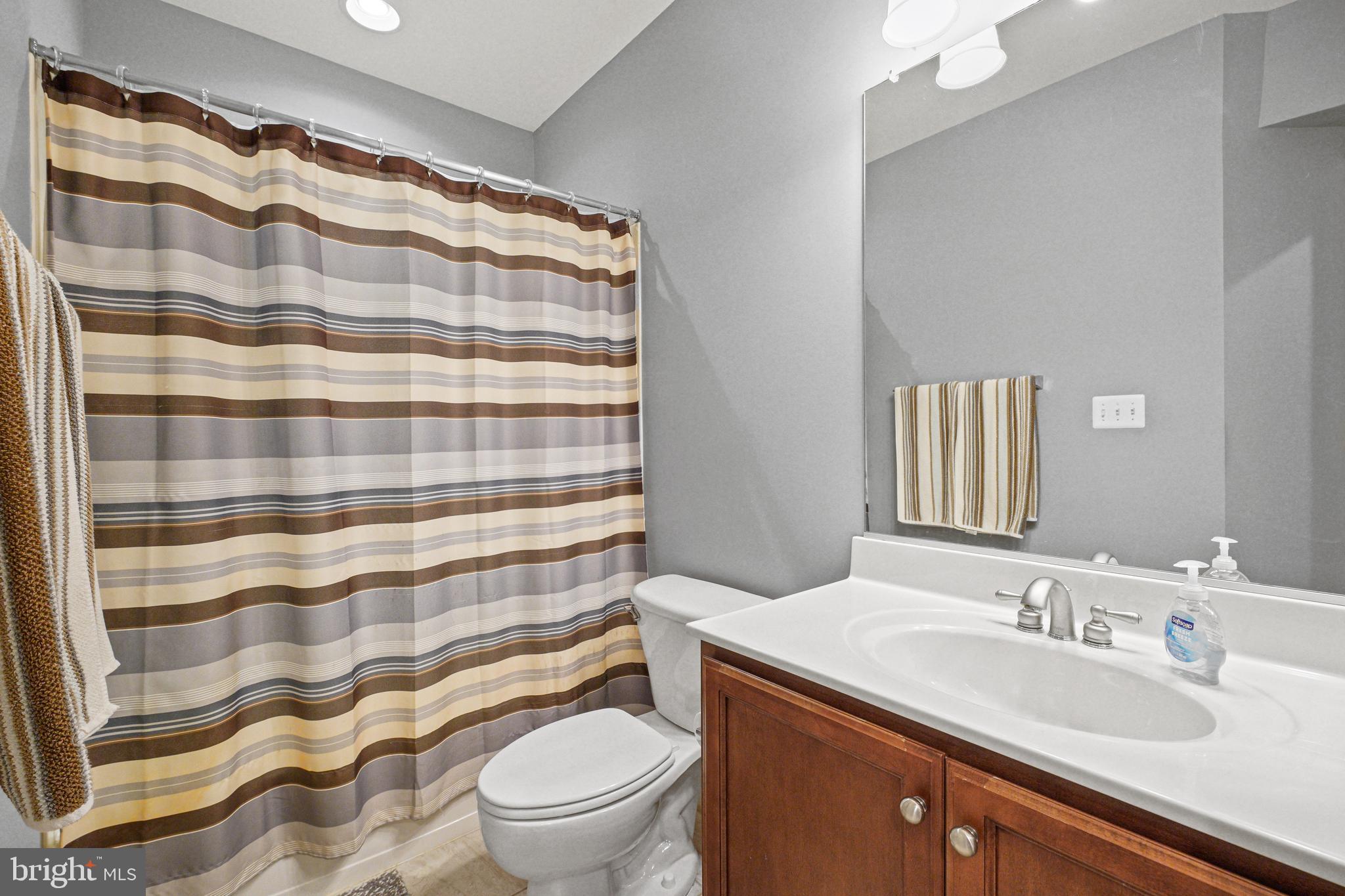 LANSDOWNE - Residential