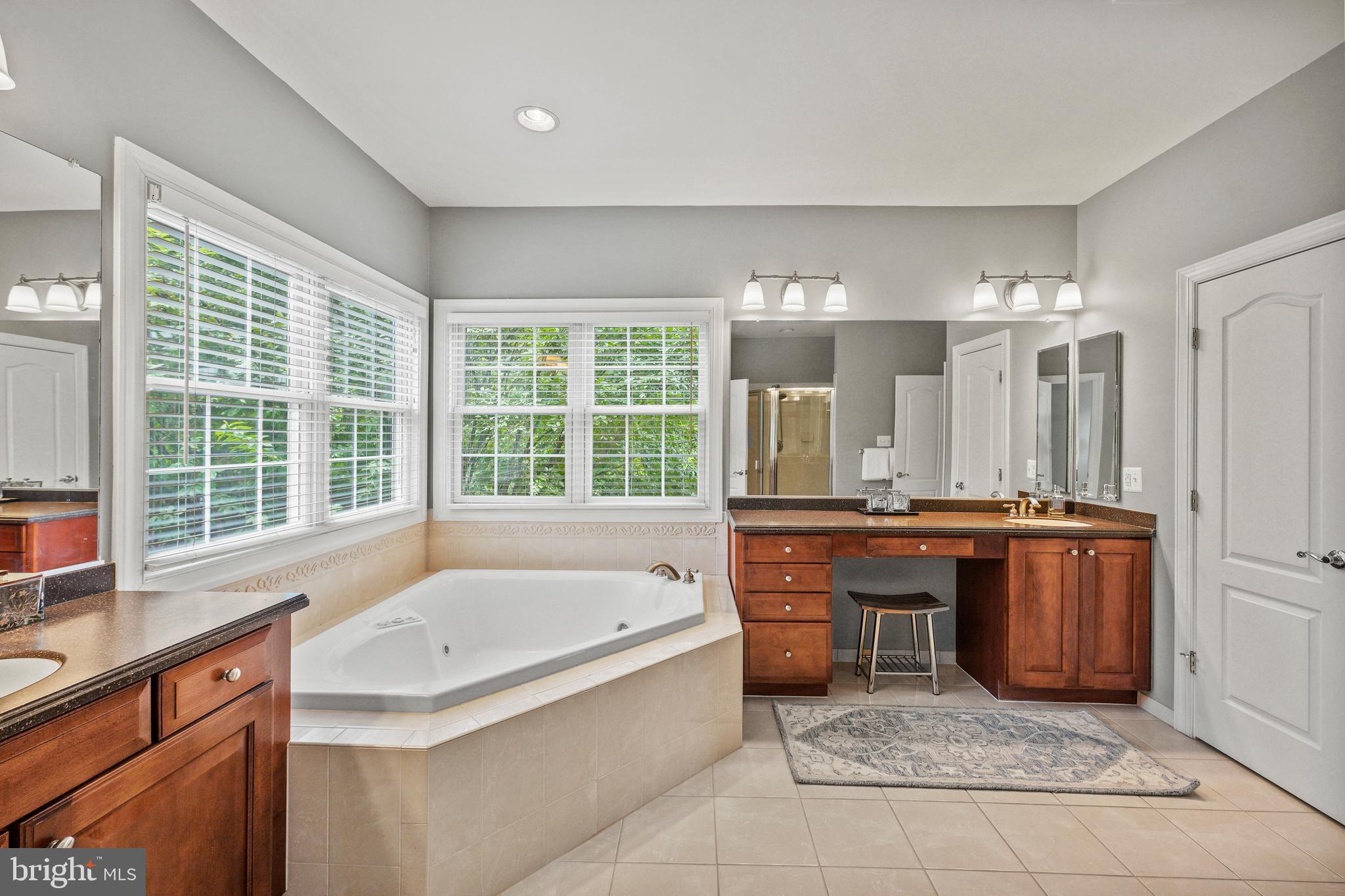 LANSDOWNE - Residential