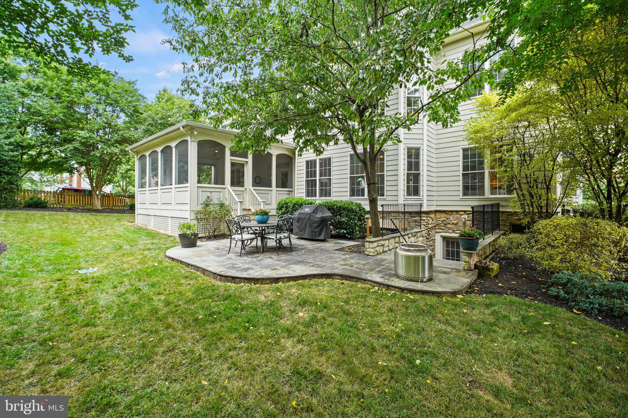 LANSDOWNE - Residential