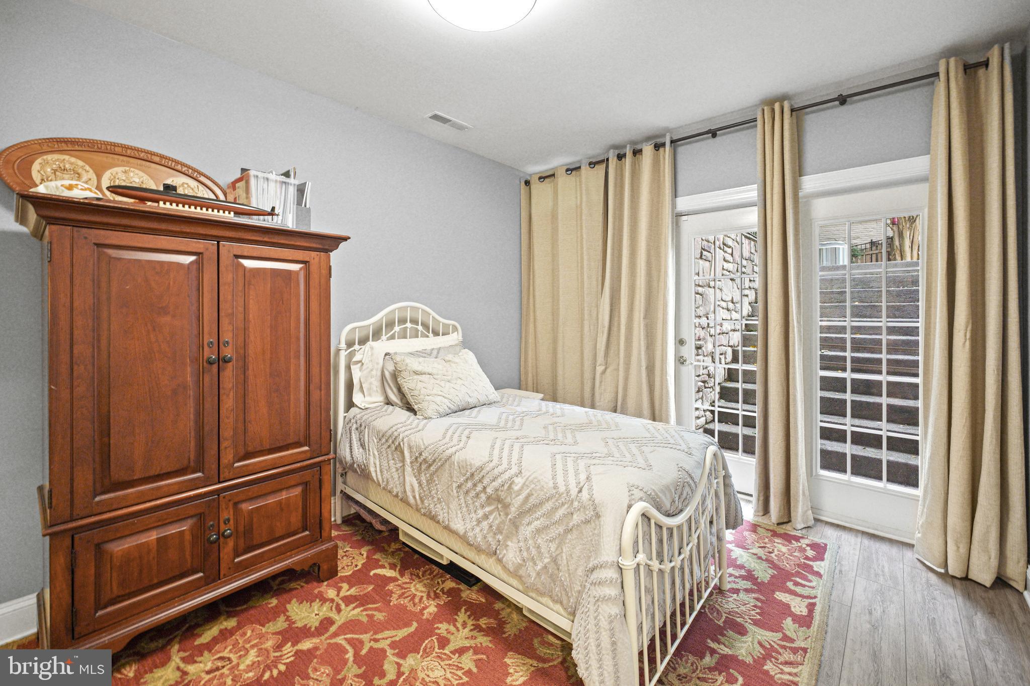 LANSDOWNE - Residential