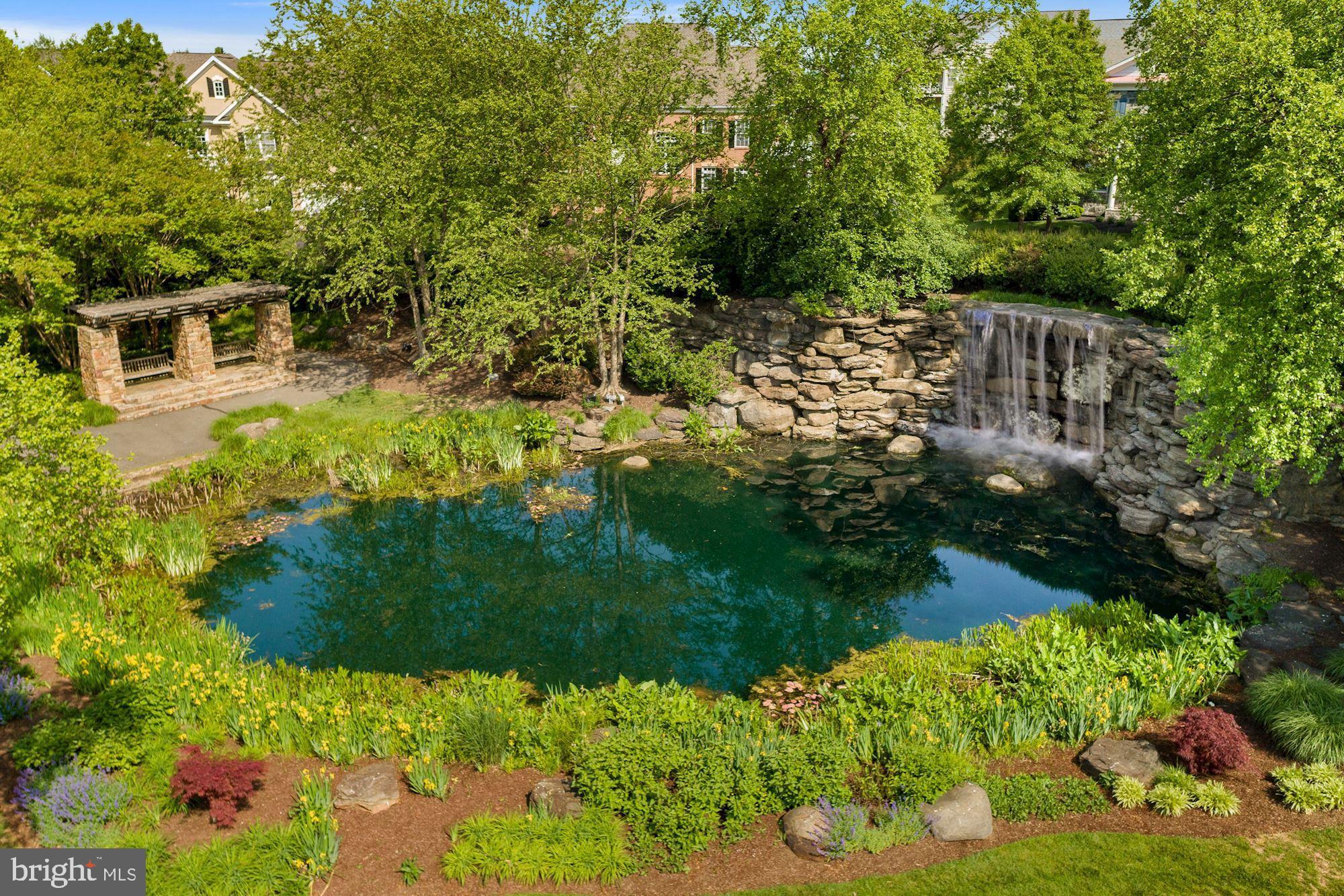 LANSDOWNE - Residential