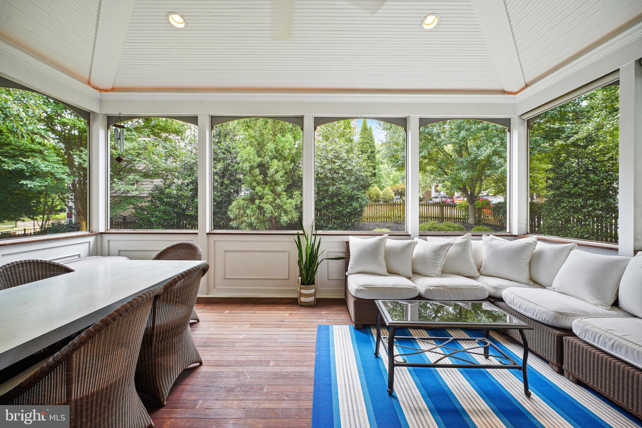 LANSDOWNE - Residential